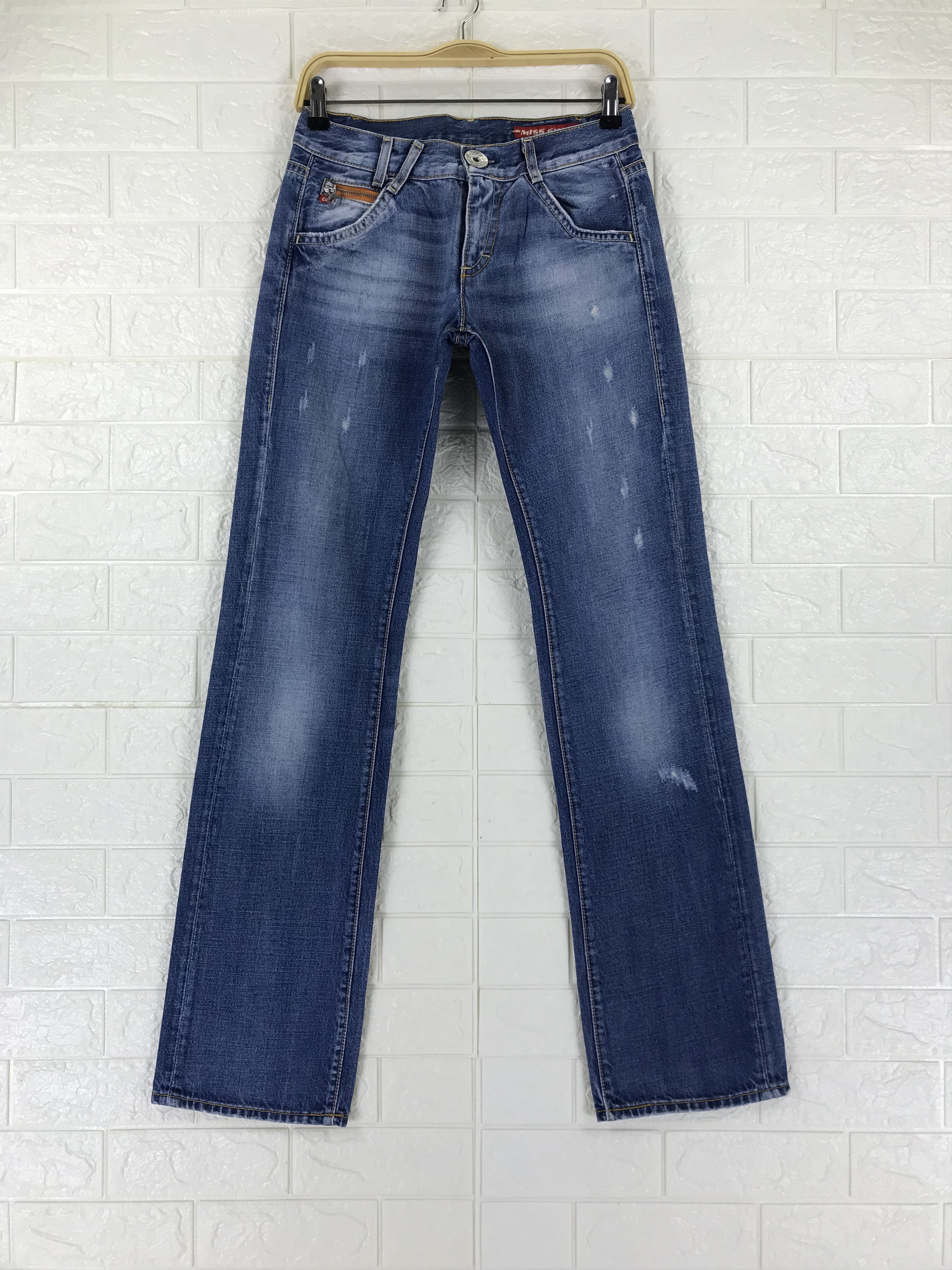 Miss Sixty Vintage Miss Sixty Flare Jeans Size 28" / US 6 / IT 42 - 1 Thumbnail