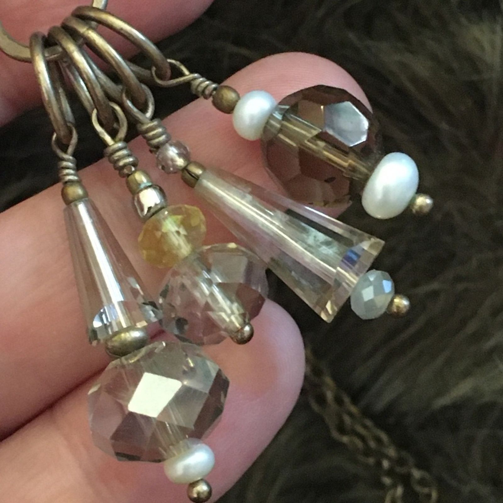 Vintage Vintage faceted glass cluster brass tone necklace Size ONE SIZE - 6 Thumbnail