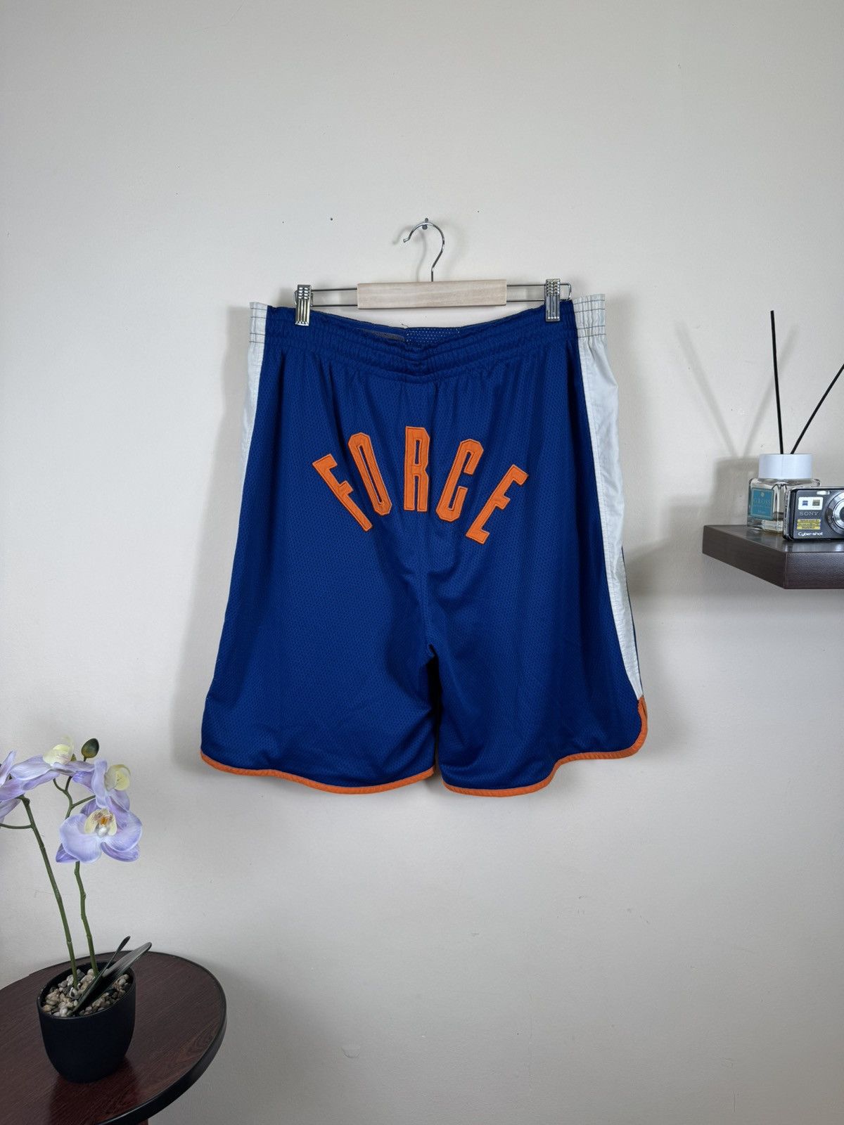Nike Nike Air Force Shorts Vintage Blue Basketball L Y2K jordan Size US 31 - 1 Thumbnail