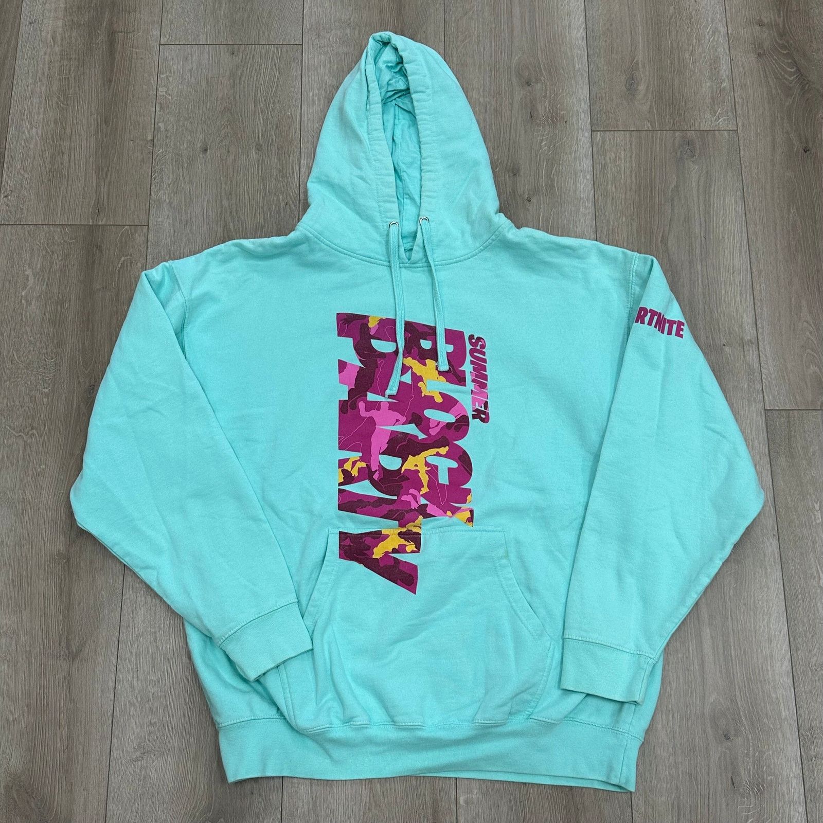 Vintage Fortnite Summer Party graphic hoodie Sweater Size XL Blue Size US XL / EU 56 / 4 - 1 Thumbnail