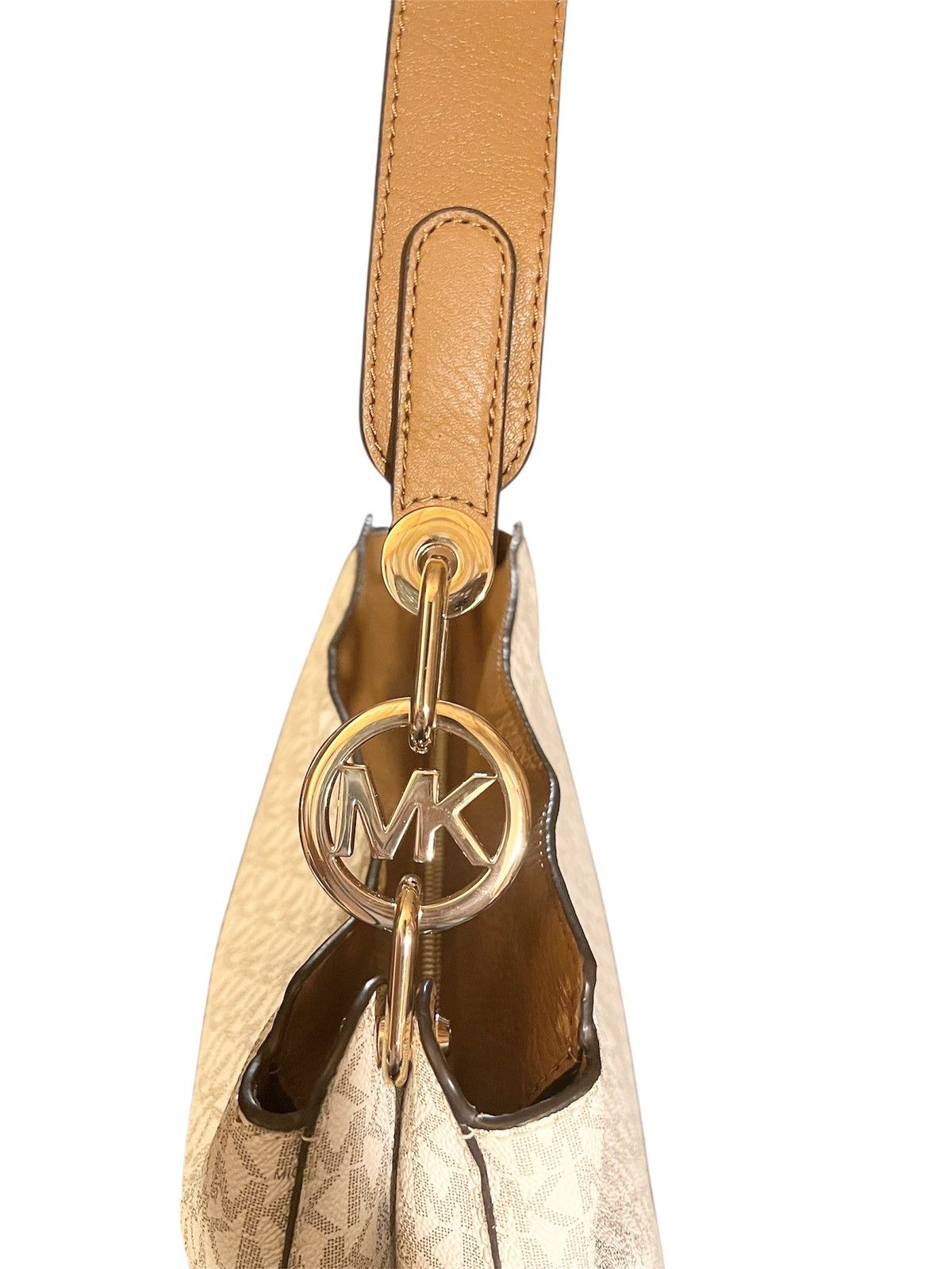 Michael Kors NWOT Michael KORS Fulton Large Logo Shoulder Handbag Hobo Size ONE SIZE - 8 Thumbnail