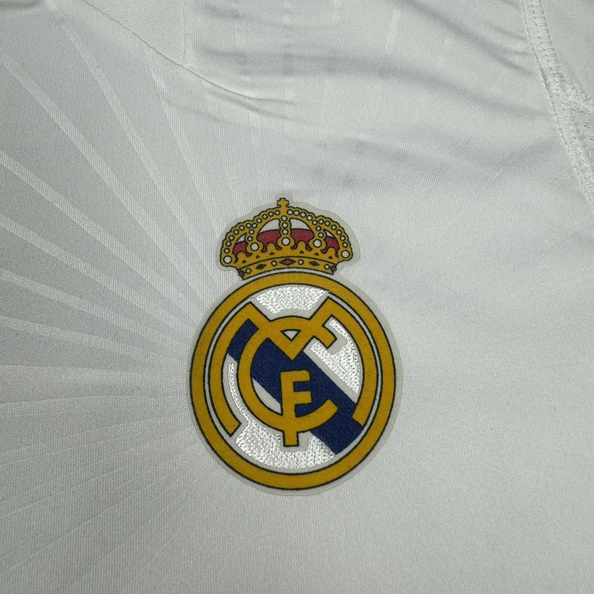Adidas Vintage Real Madrid ‘OZIL’ Home Jersey Size US S / EU 44-46 / 1 - 8 Thumbnail