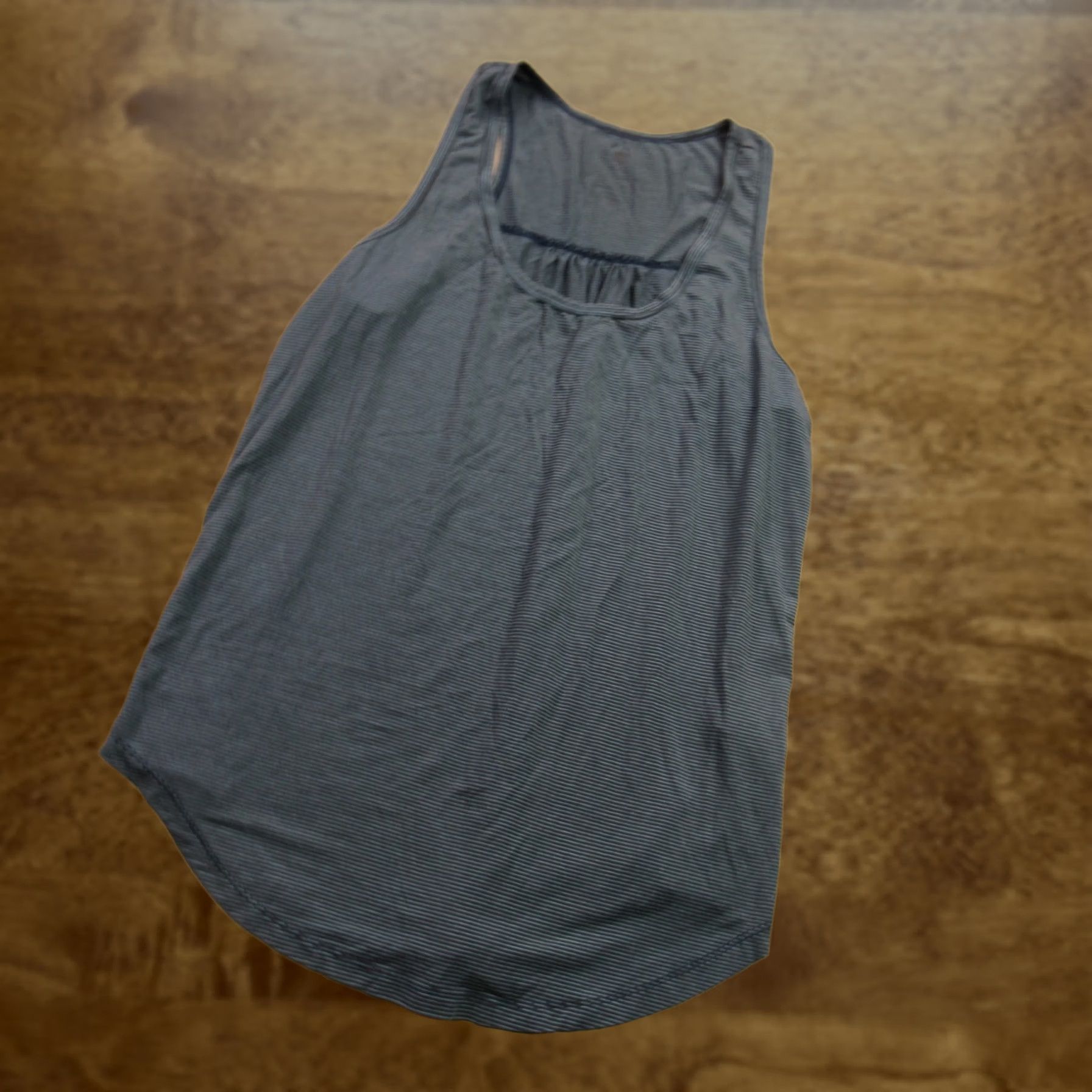 Vintage Kuhl Tank Top Shirt Size M Blue Lightweight Crew Neck Sleeveless Pullover Womens Size M / US 6-8 / IT 42-44 - 1 Thumbnail
