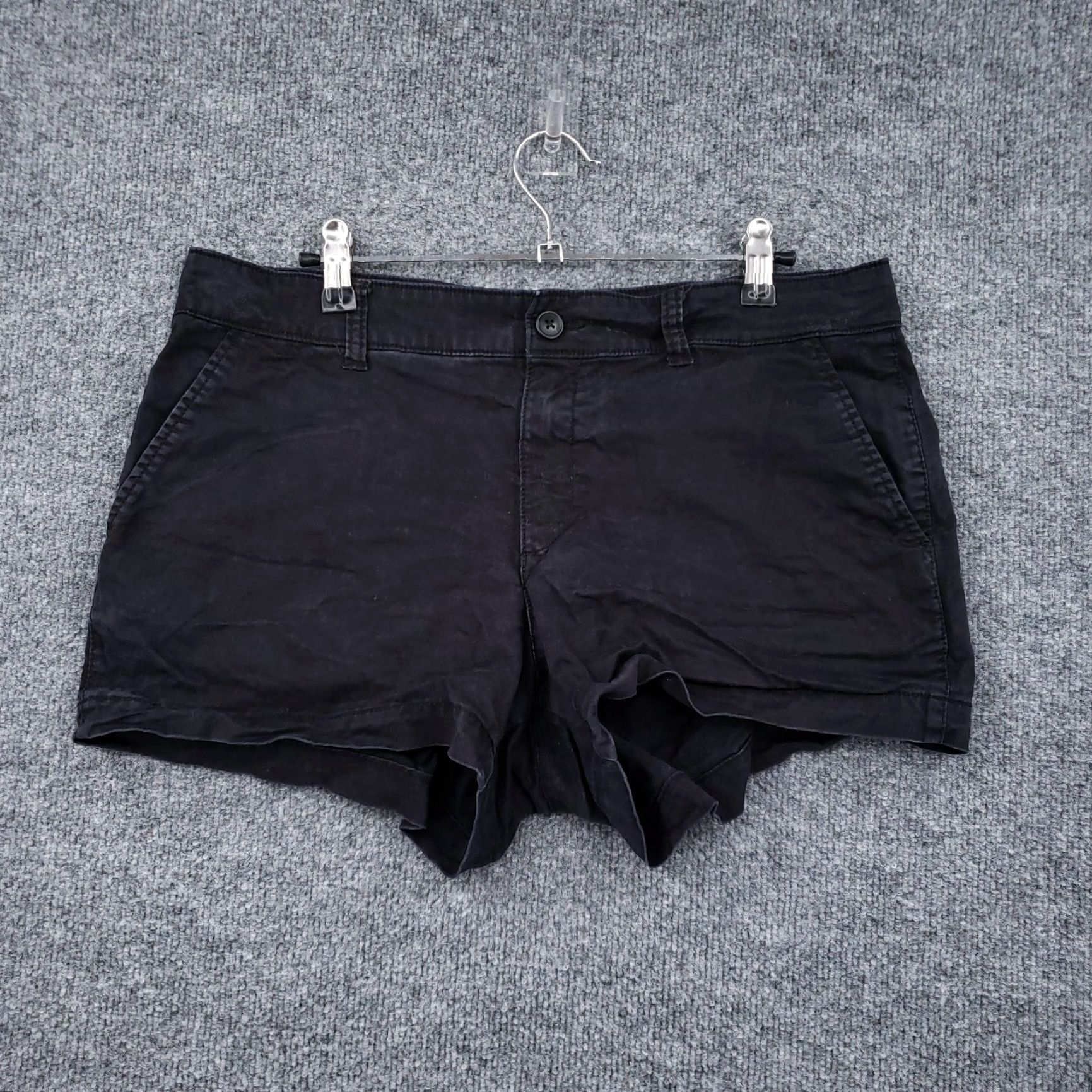 Gap Gap Shorts Womens 8 Black Chino Mid-Rise 3" Flat Front Stretch Walking Casual Size 30" / US 8 / IT 44 - 2 Thumbnail
