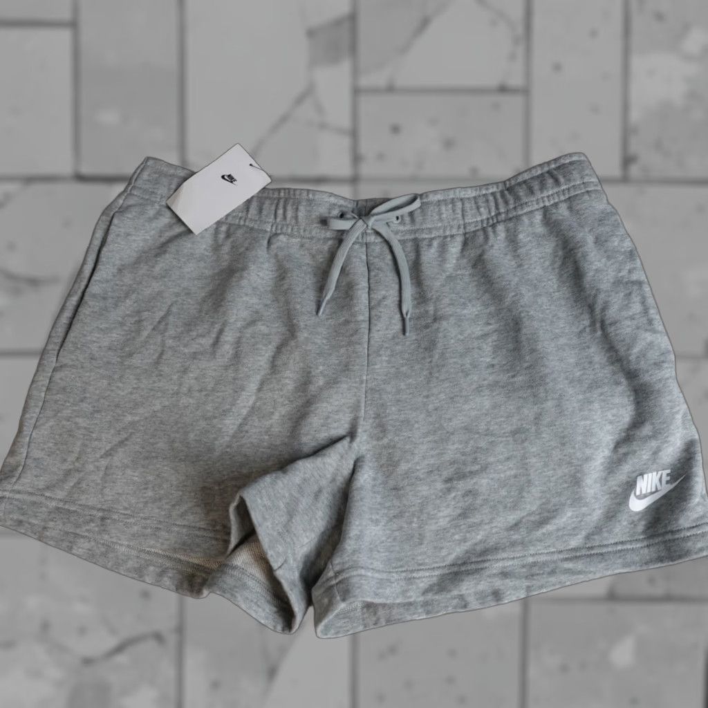 Nike Nike Womens Shorts XL Gray Air Drawstring Jersey CJ3924-063 Club Fleece NEW Size XL / US 12-14 / IT 48-50 - 1 Thumbnail