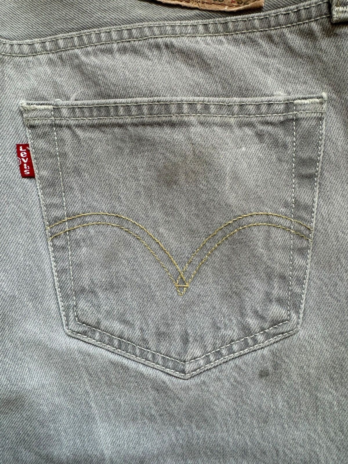 If Six Was Nine Vintage Levi's 501 Grey Wash Painter Denim Jeans Size US 35 - 12 Thumbnail