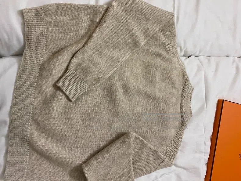 Hermes Hermes Ladies' beige nude cashmere top sweater, round neck Size XS / US 0-2 / IT 36-38 - 2 Thumbnail