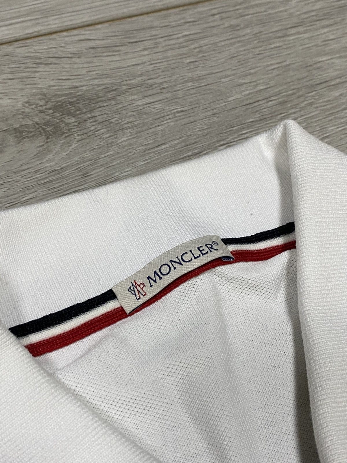 Moncler Moncler logo polo t-shirt three buttons Size US XXL / EU 58 / 5 - 3 Thumbnail