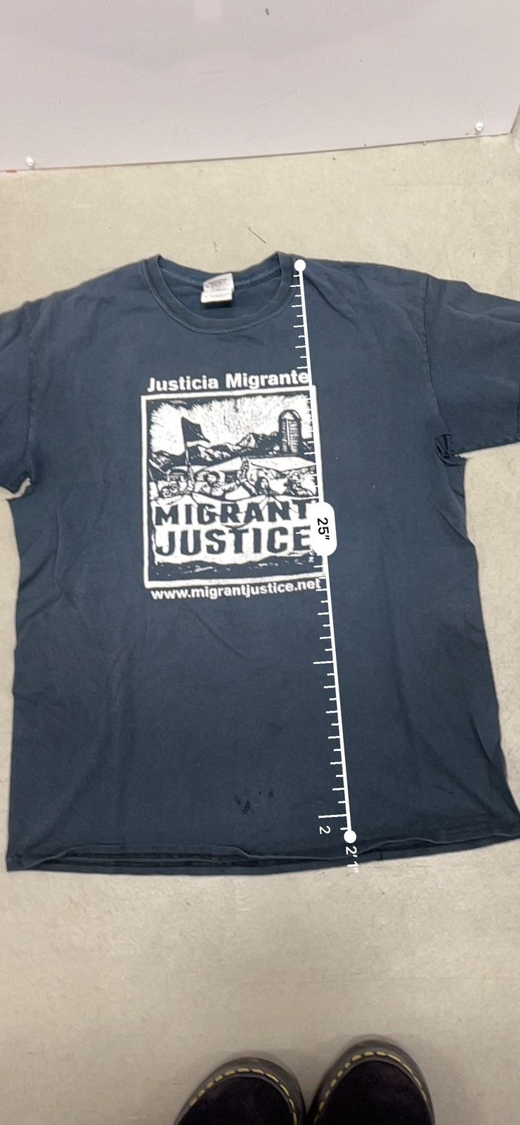 Vintage ERD style thrashed faded “migrant justice” tee Size US M / EU 48-50 / 2 - 8 Thumbnail