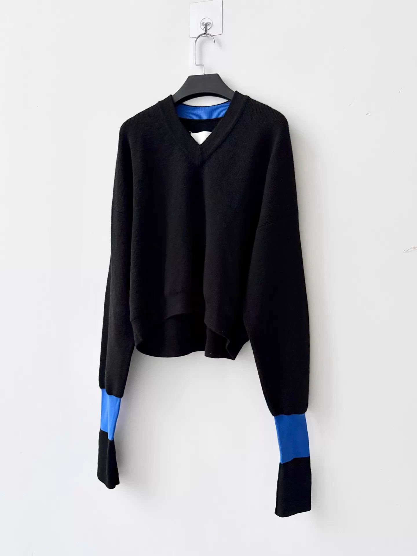 Maison Margiela Maison Margiela FW18 Colorblocked Wool LS Top Women's S Size S / US 4 / IT 40 - 2 Thumbnail