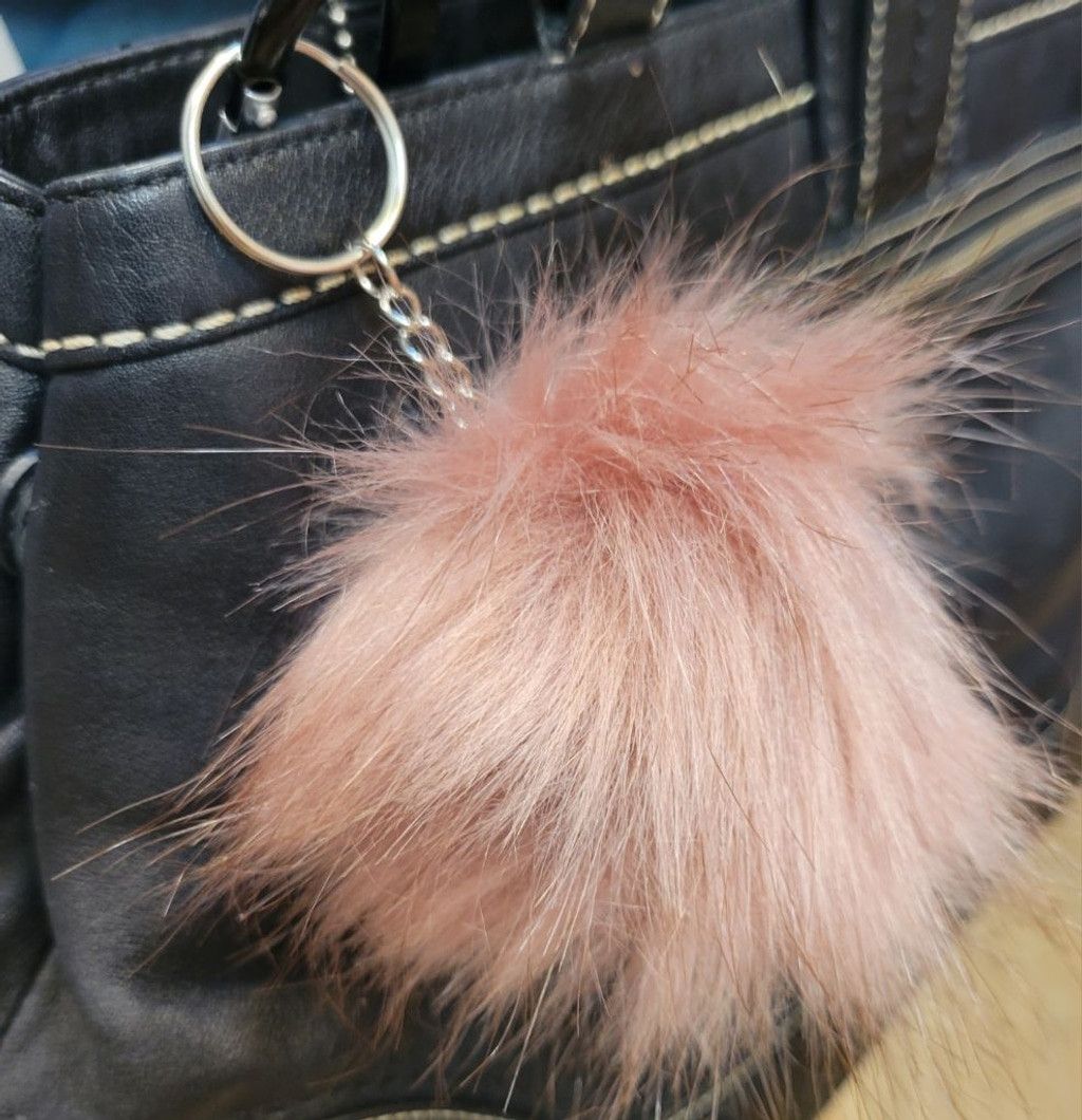 Handmade Personalized letter on a 3" faux fox fur keychains Size ONE SIZE - 7 Thumbnail