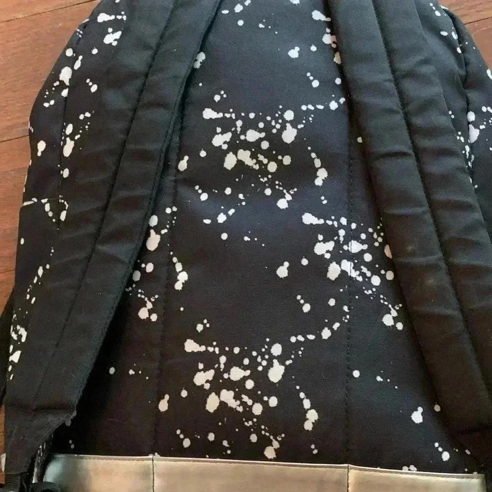 Designer pink Floyd Splatter Backpack with Rainbow Prism Design Size ONE SIZE - 3 Thumbnail
