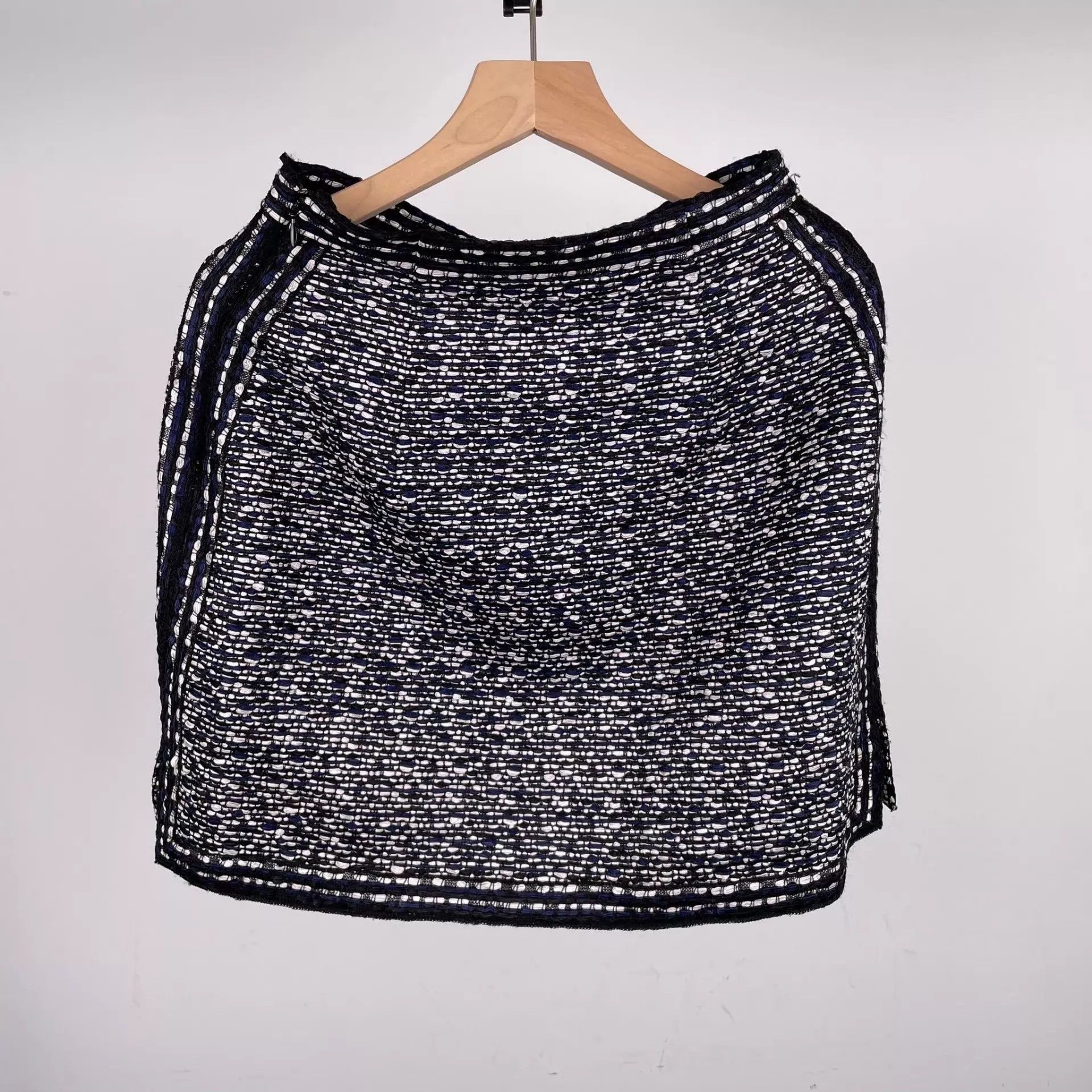 Dior Dior Women's Gray Skirt 36 Size 26" / US 2 / IT 38 - 1 Thumbnail