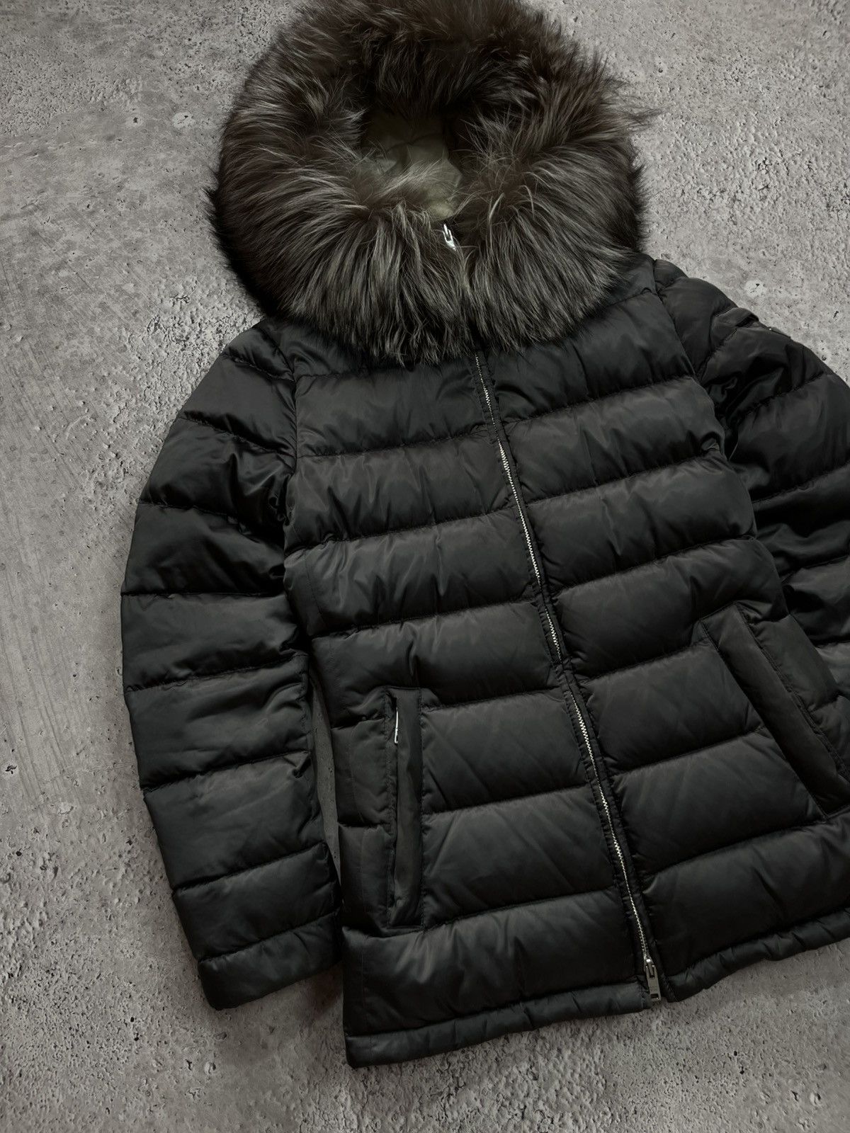 Prada Prada Down Jacket Fur Hood Puffer Coat Size 38 Coat Size S / US 4 / IT 40 - 3 Thumbnail