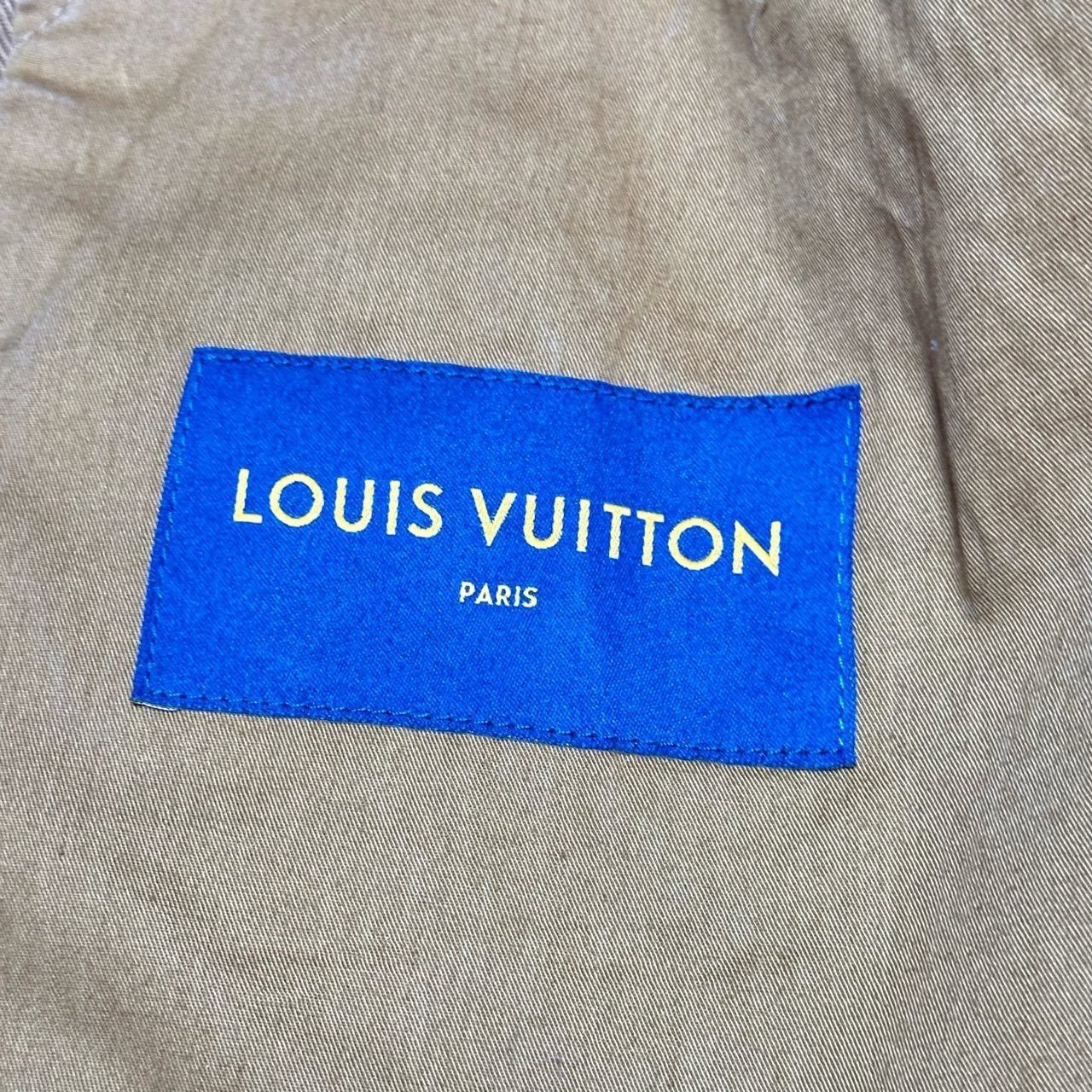 Louis Vuitton LOUIS VUITTON LV full-print embossed color-block logging ja Size US S / EU 44-46 / 1 - 3 Thumbnail