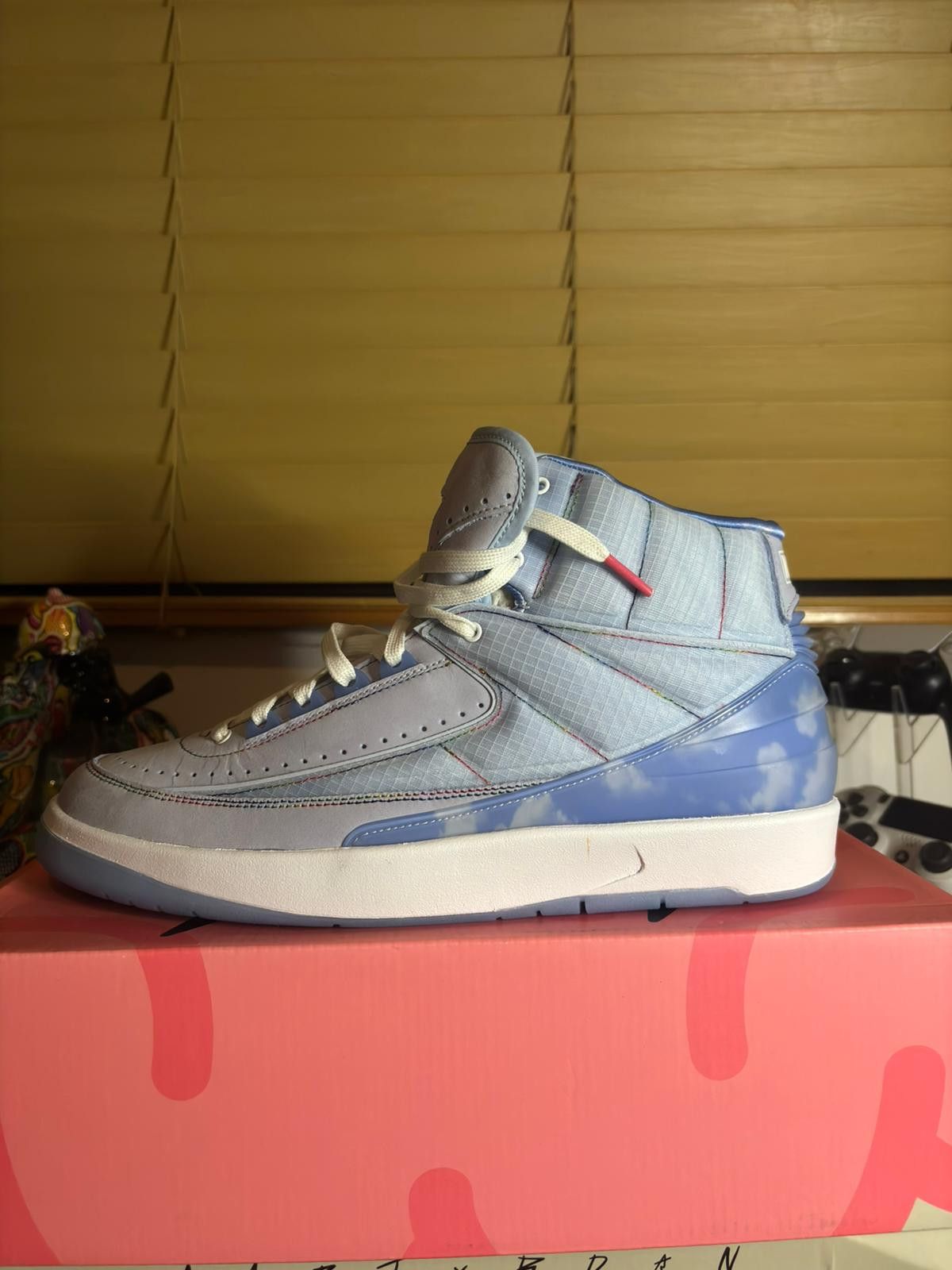 Jordan Brand Jordan 2 Retro J Balvin Size US 11 / EU 44 - 1 Thumbnail