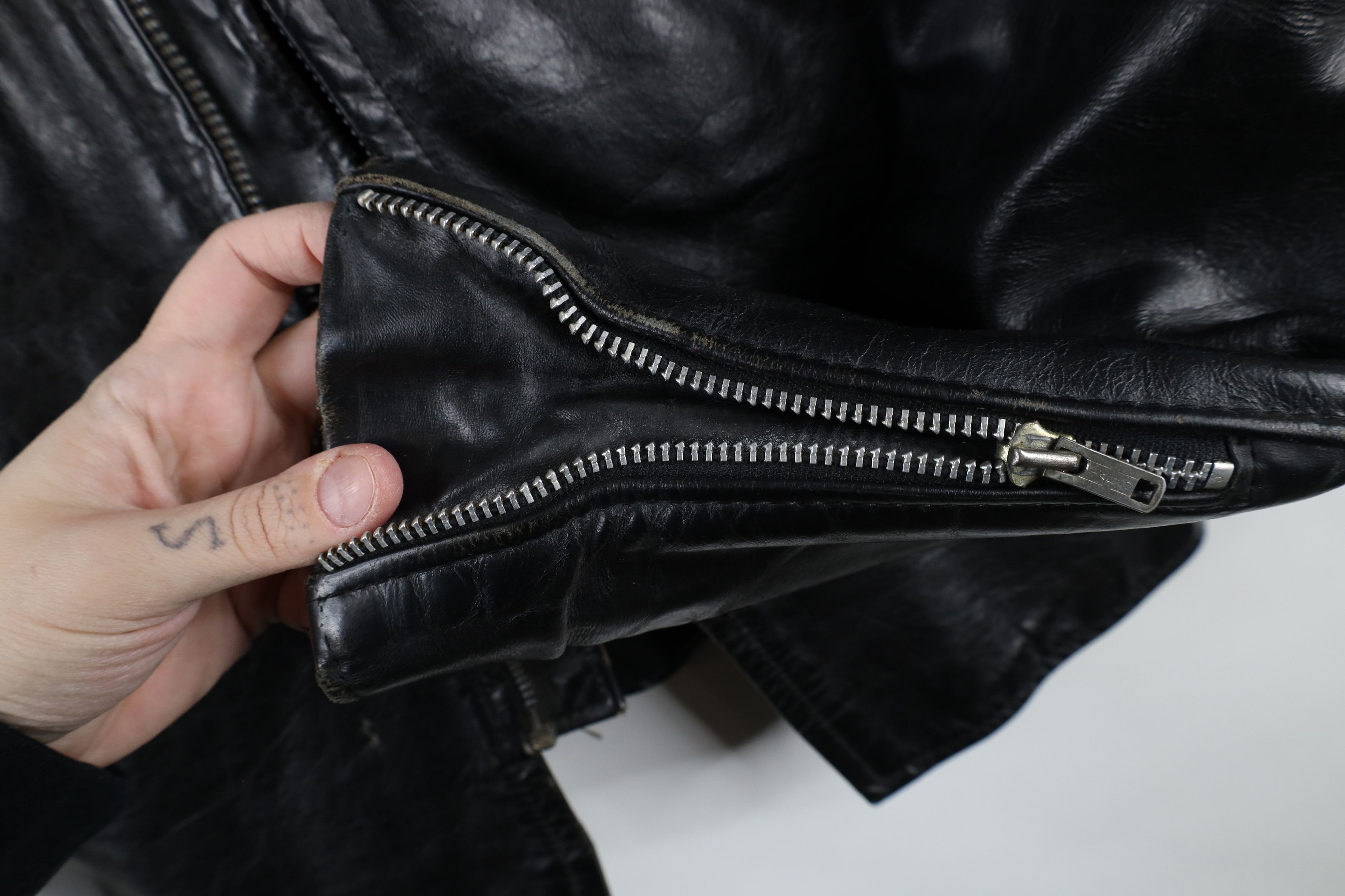Vintage Vintage 60s 70s Streetwear Leather Cafe Racer Jacket USA Size US L / EU 52-54 / 3 - 8 Thumbnail