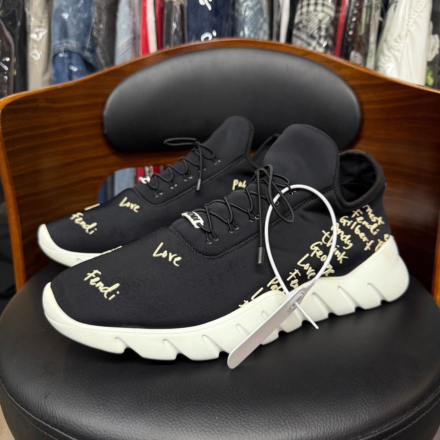 Fendi Fendi Casual Lowtop Sneakers 9 Men Size US 9 / EU 42 - 1 Thumbnail