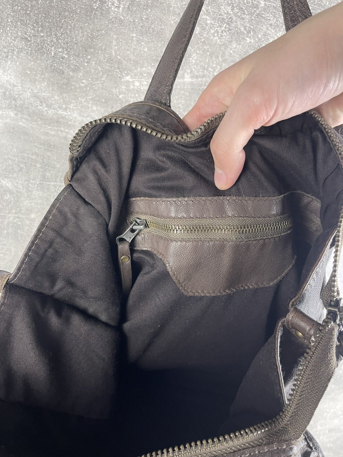 Genuine Leather Artisan Gray Avant Garde Leather Multipocket Shoulder Bag Size ONE SIZE - 9 Thumbnail