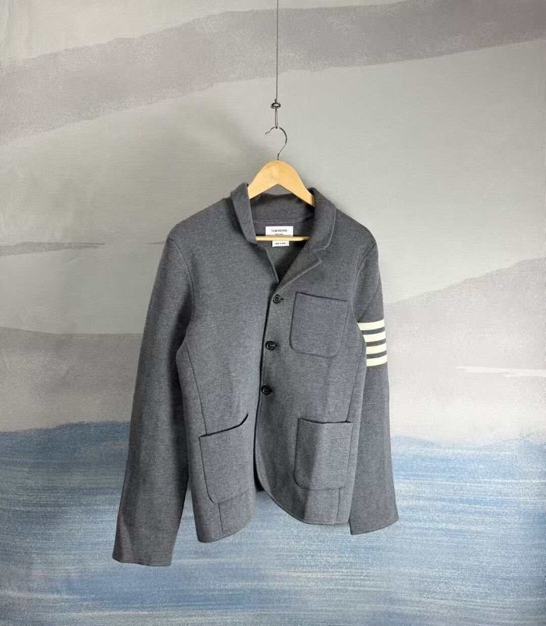 Thom Browne thom browne gray wool suit jacket Size US S / EU 44-46 / 1 - 1 Thumbnail