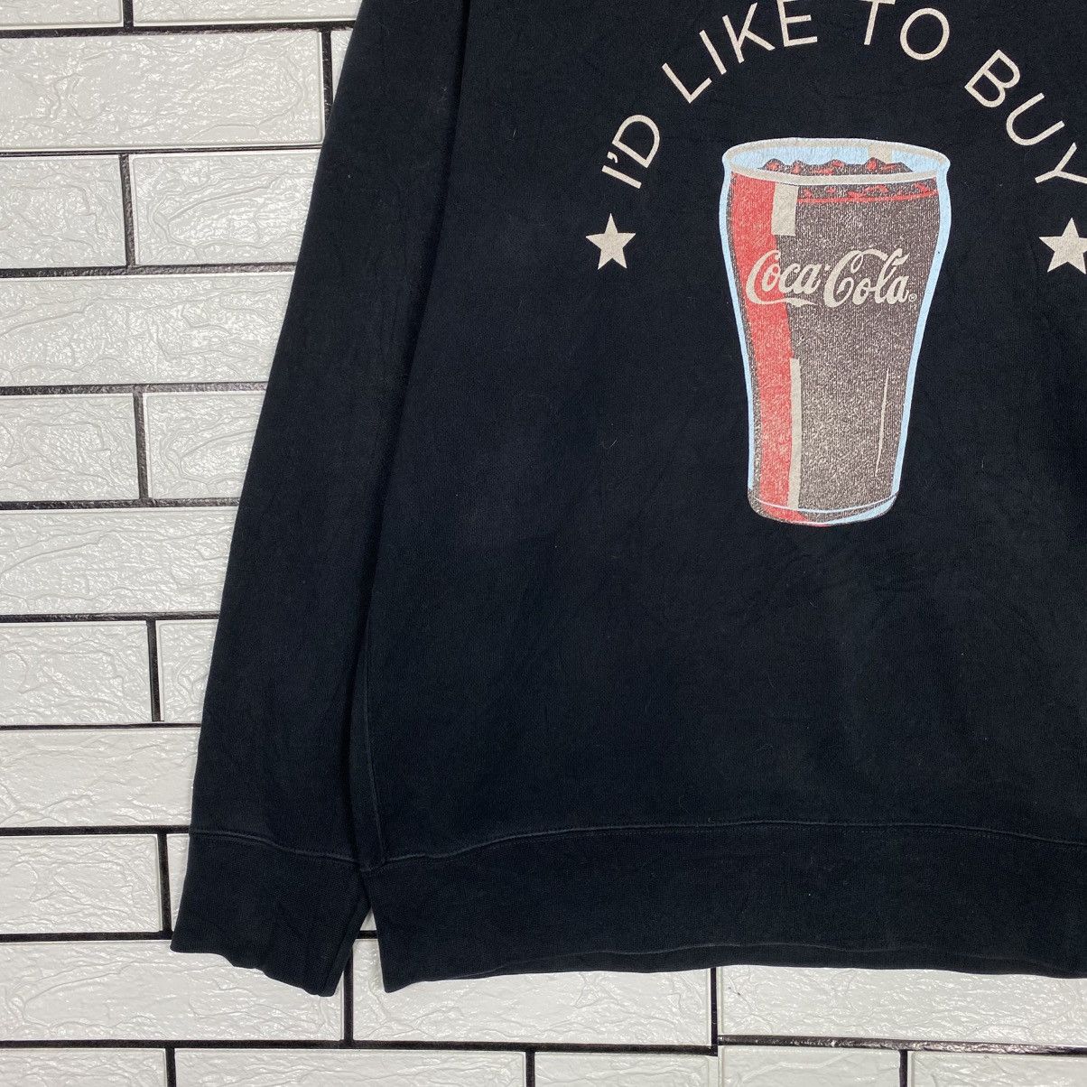 Japanese Brand Vintage Sweatshirt UT X Coca Cola Big Logo Size US L / EU 52-54 / 3 - 5 Thumbnail