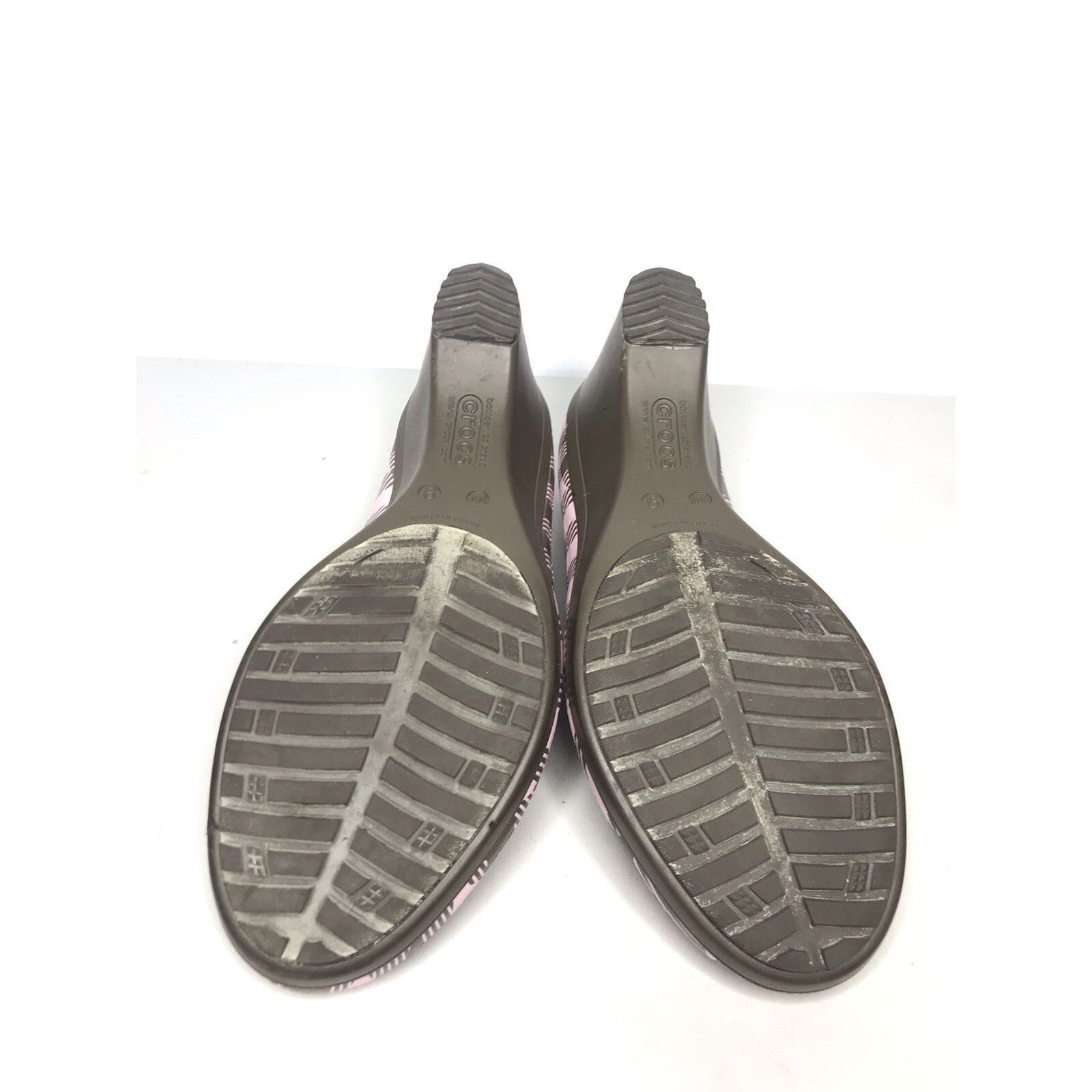 Crocs Crocs Pink Brown Plaid Rubber SlipOn Pump Casual Wedge Shoes Size US 9 / IT 39 - 8 Thumbnail