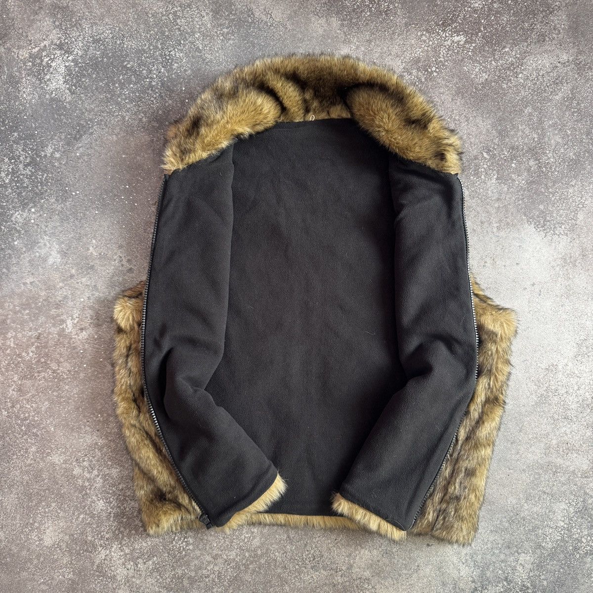 Abercrombie & Fitch Abercrombie & Fitch Vintage Y2K Faux Fur Vest Jacket Size XL / US 12-14 / IT 48-50 - 8 Thumbnail