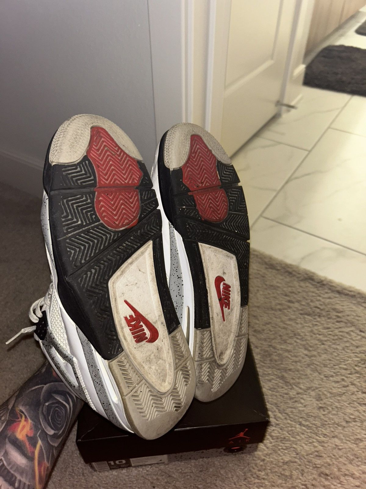Jordan Brand Jordan 4 White Cement Size US 10 / EU 43 - 5 Thumbnail