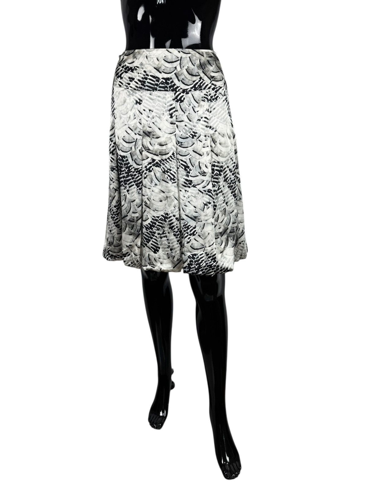 Other Marc Cain Silk Printed Pleated Skirt size 4 Size 36" / US 14 / IT 50 - 2 Thumbnail