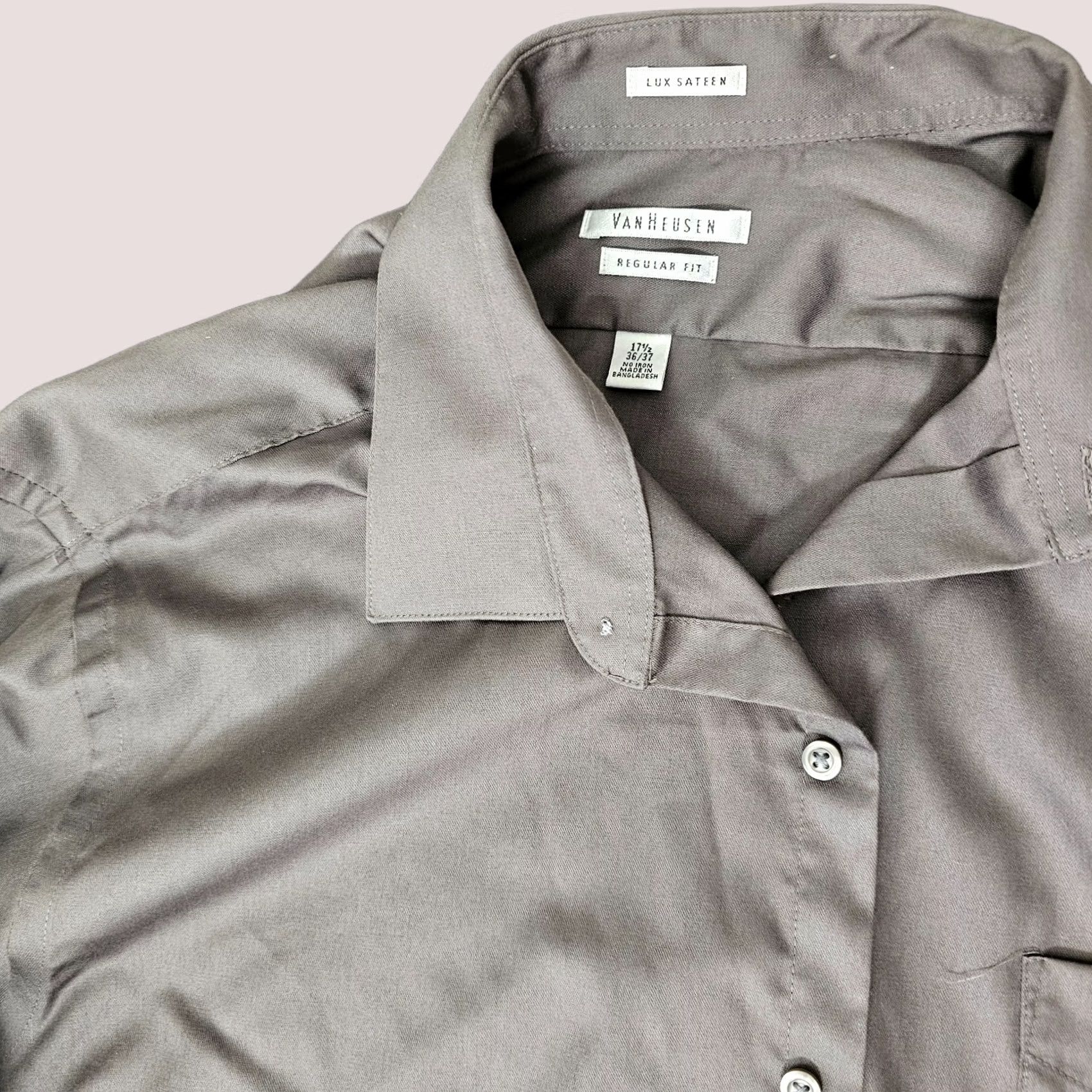 Van Heusen Van Heusen Dress Shirt Gray 17.5 36/37 Long Sleeve Button Collar 47 Chest Mens Regular Size 48R - 1 Thumbnail