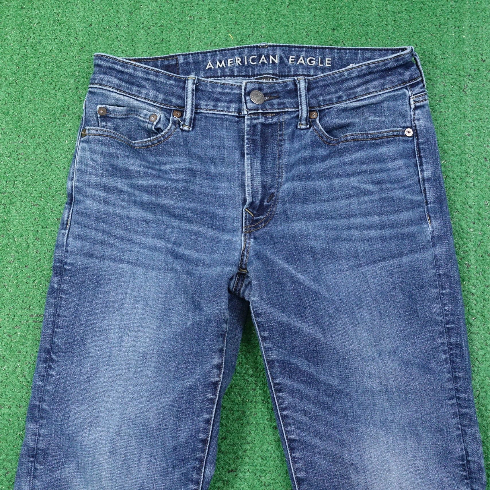American Eagle Outfitters Vintage American Eagle Airflex+ Straight Fit Denim Jeans Men 30x30 Blue Casual 2000s Size US 30 / EU 46 - 2 Thumbnail