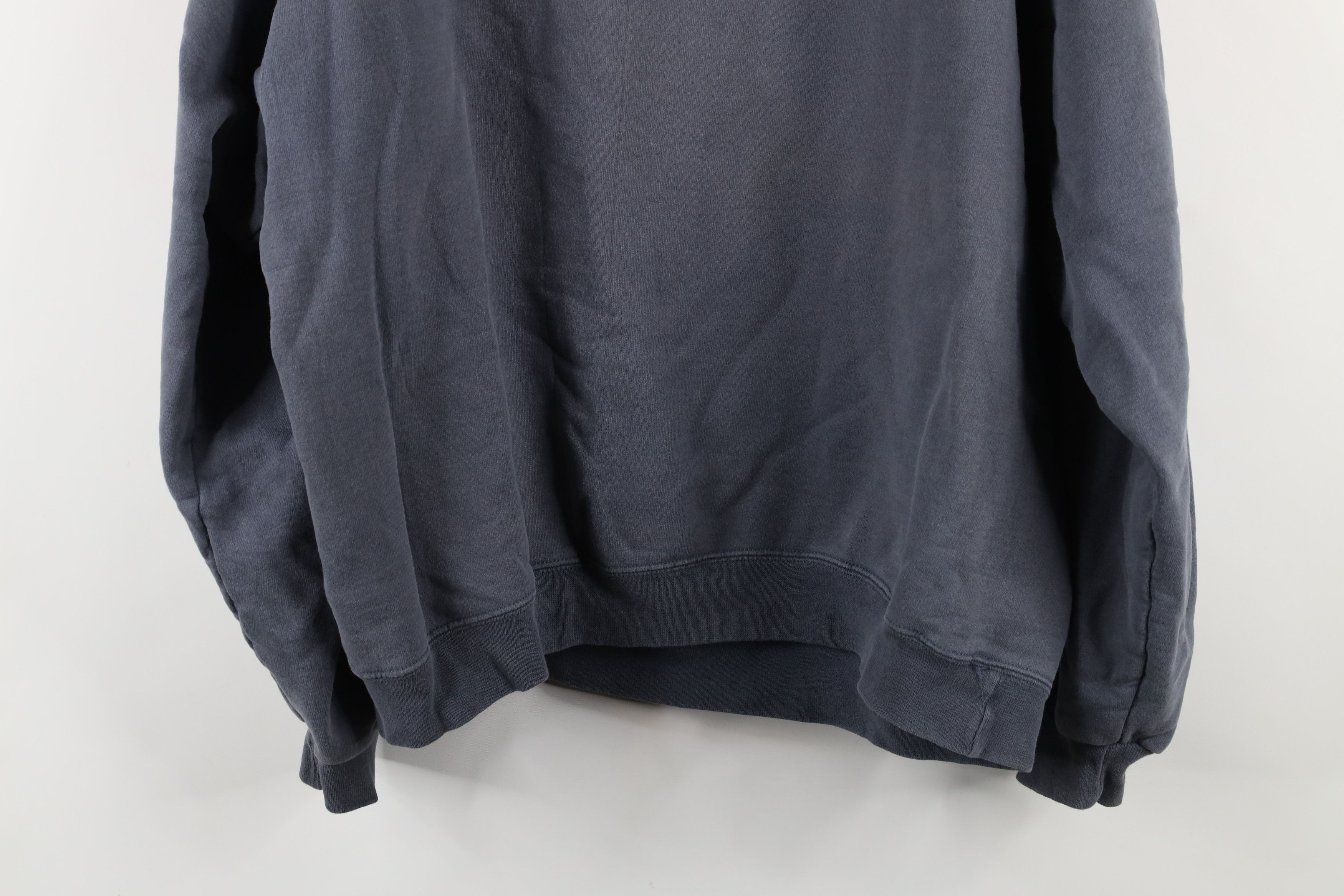 Champion × Vintage Vintage 90s Champion Crewneck Sweatshirt Steel Blue Size US L / EU 52-54 / 3 - 13 Thumbnail