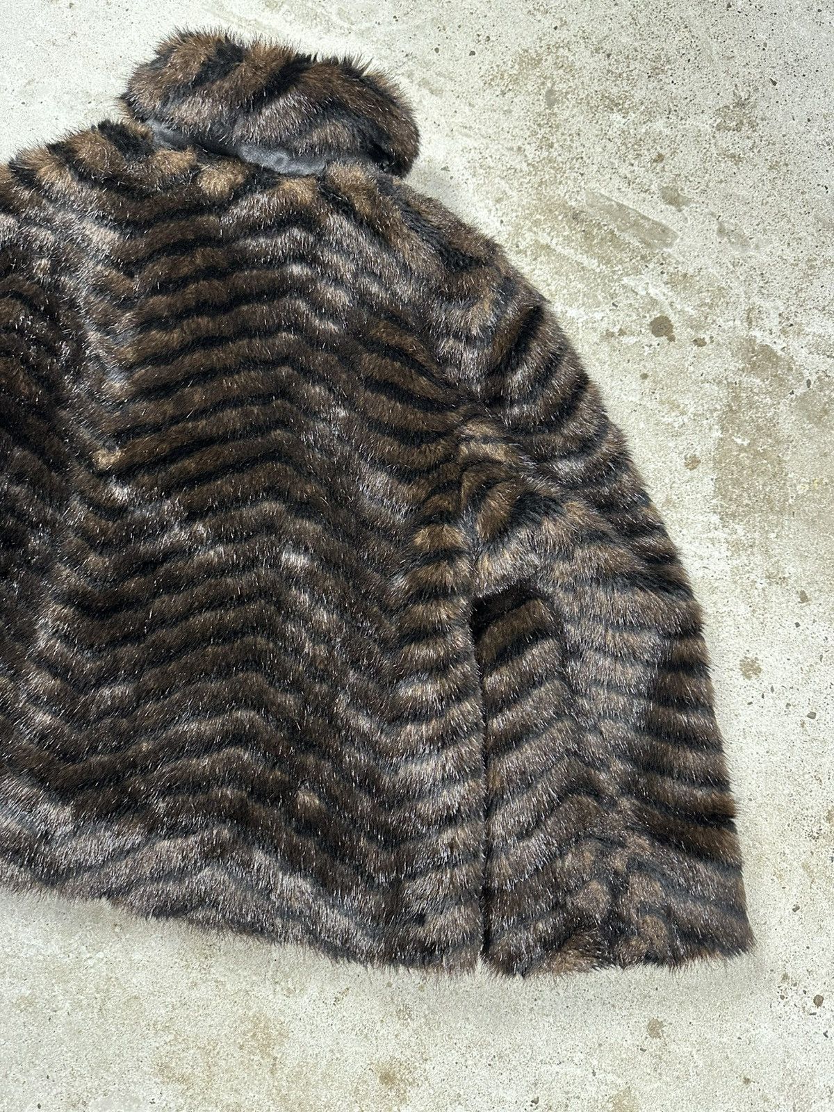 If Six Was Nine × Japanese Brand × Le Grande Bleu (L.G.B.) Vintage Y2K Faux Fur Brown Jacket Japanese Style Size US XS / EU 42 / 0 - 11 Thumbnail