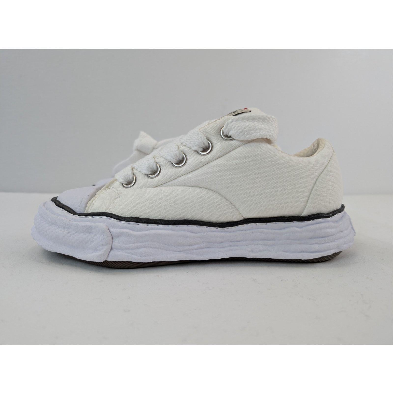 Maison MIHARA YASUHIRO o1rshd1 Peterson 23 Original Sole Sneakers in White 45 Size US 12 / EU 45 - 9 Thumbnail