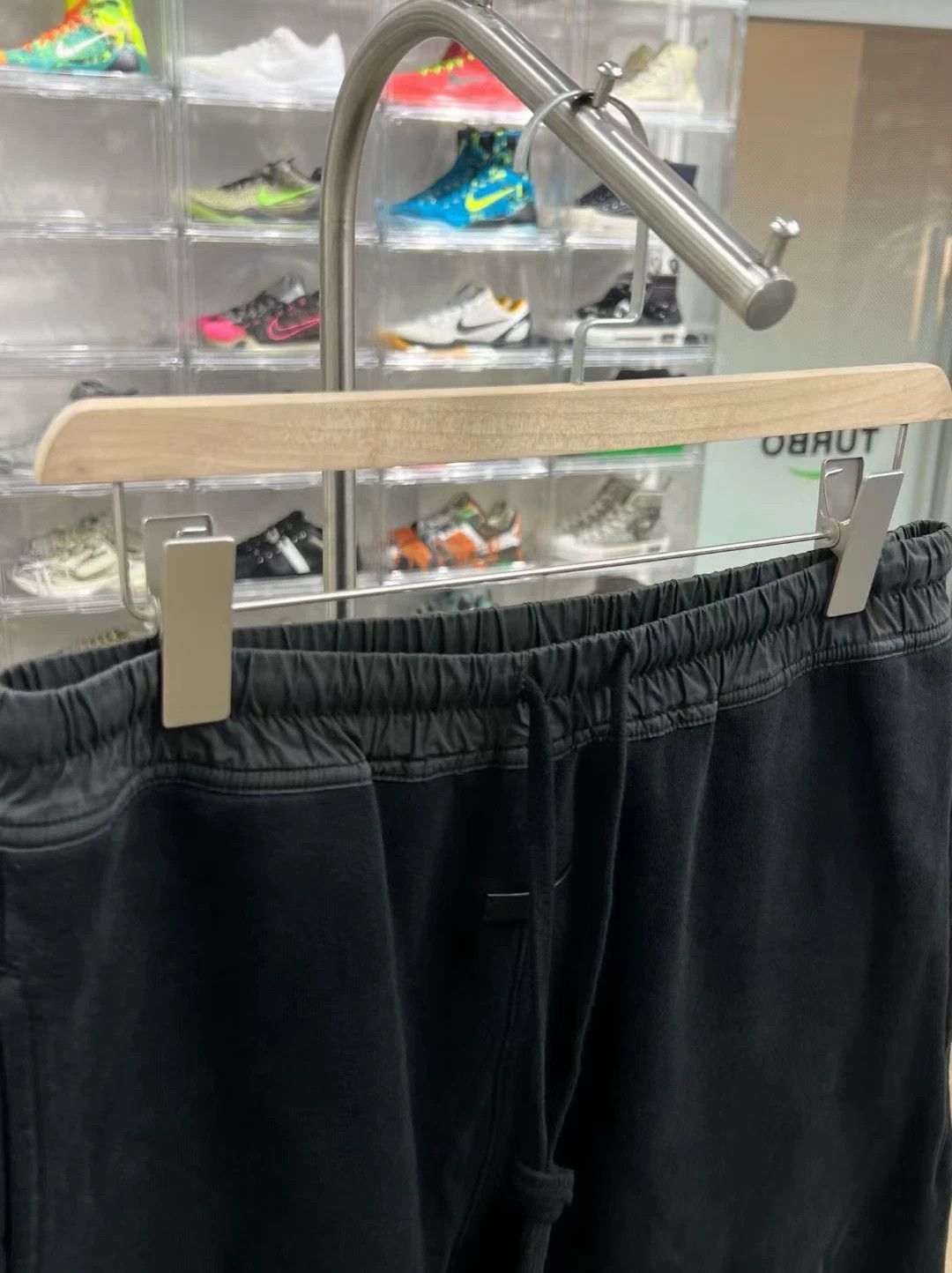 Fear of God Fear of God 6TH Faded Wash Black Jogger Pants Size 32" / US 10 / IT 46 - 3 Thumbnail