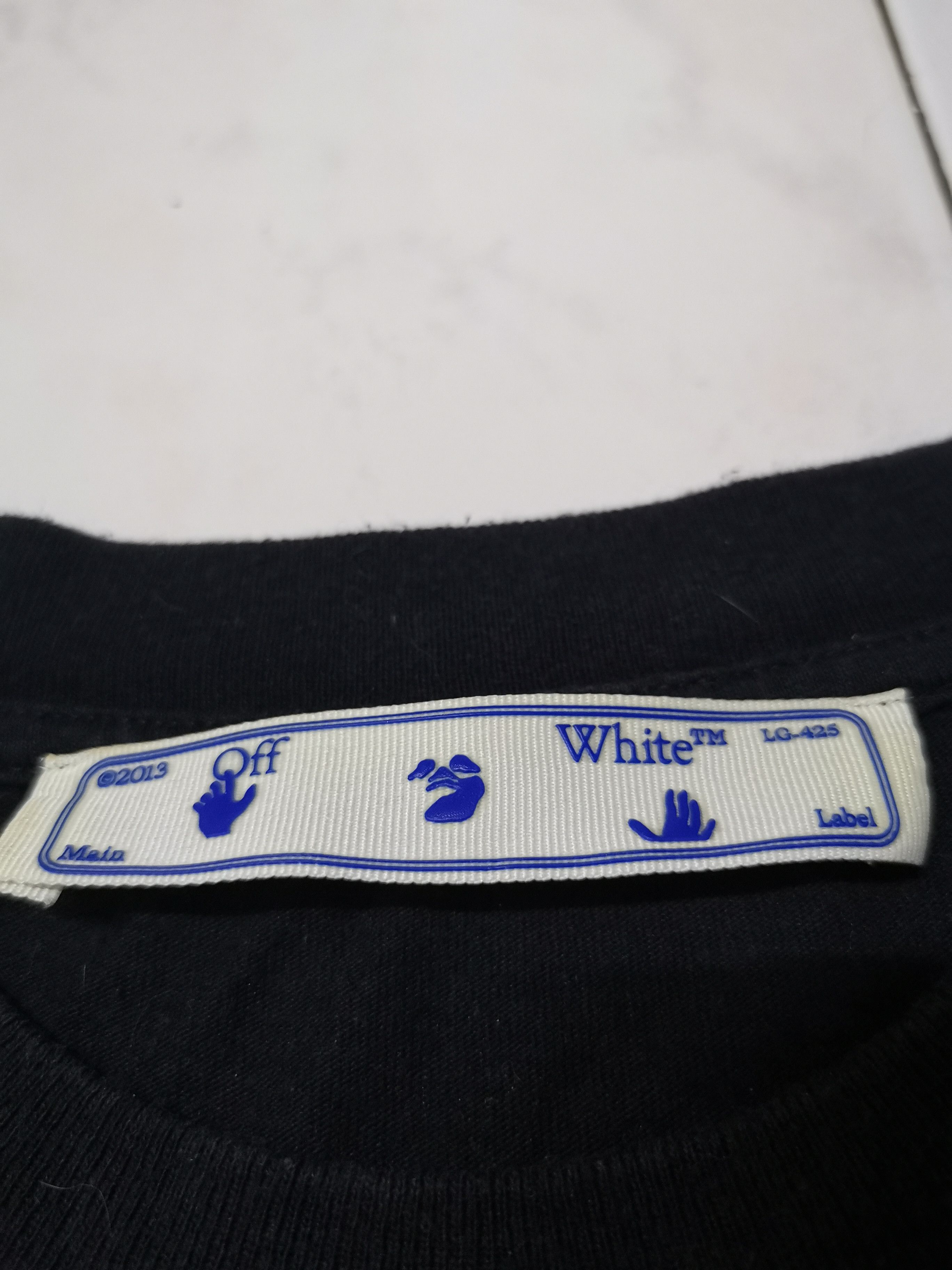 Off-White Off-White Arrow Graphic Black Purple Yellow Back Print Size US L / EU 52-54 / 3 - 9 Thumbnail