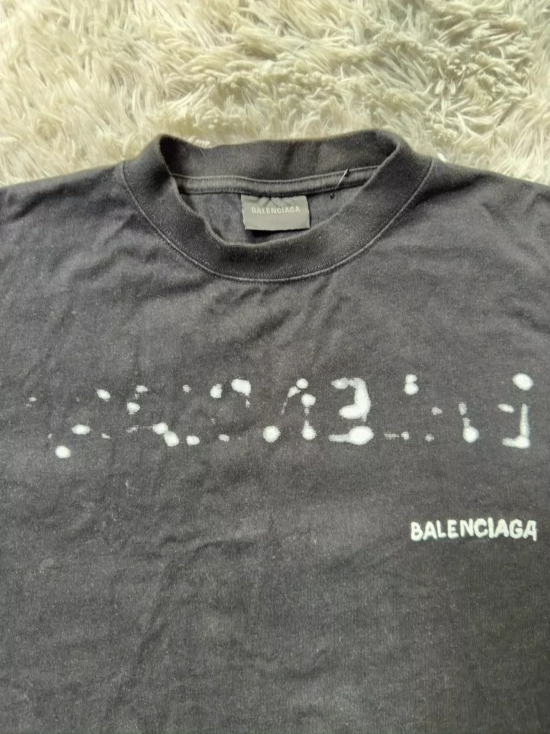 Balenciaga Balenciaga Graffiti and spray paint logo to make old short Size US XS / EU 42 / 0 - 3 Thumbnail