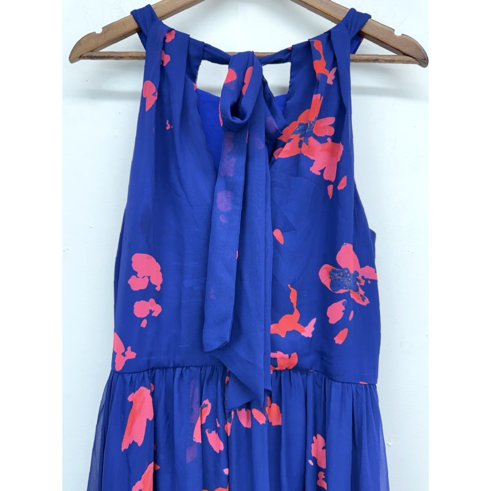 Betsy & Adam Sz 14 Women’s Blue Pink Floral Chiffon Sleeveless Halter Neck Gown