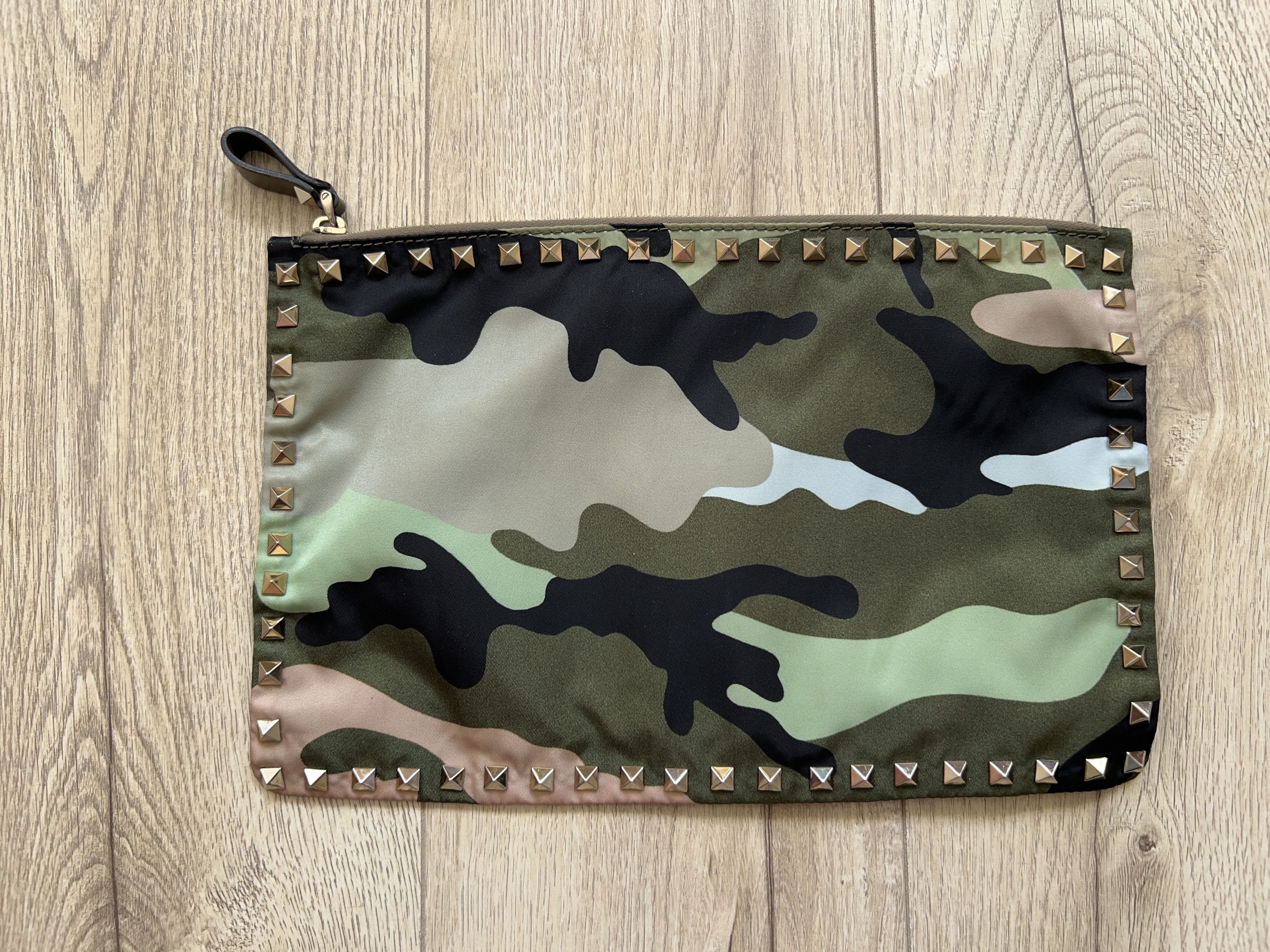 Designer × Valentino Rockstud Camo Clutch Zip Bag Pouch Nylon Size ONE SIZE - 4 Thumbnail