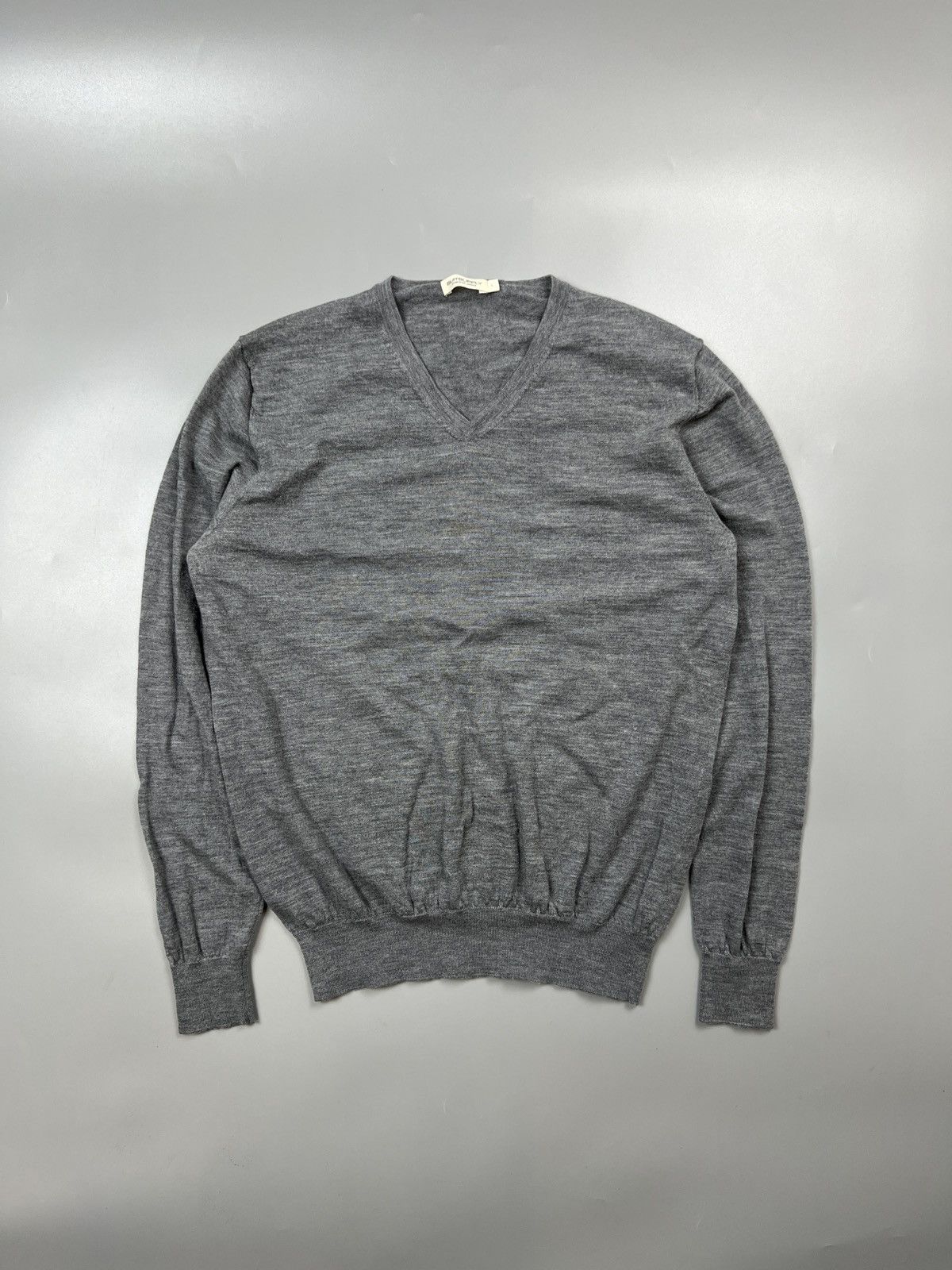 Suitsupply Suitsupply Merino Wool V Neck Sweater (Y0520) Size US L / EU 52-54 / 3 - 1 Thumbnail