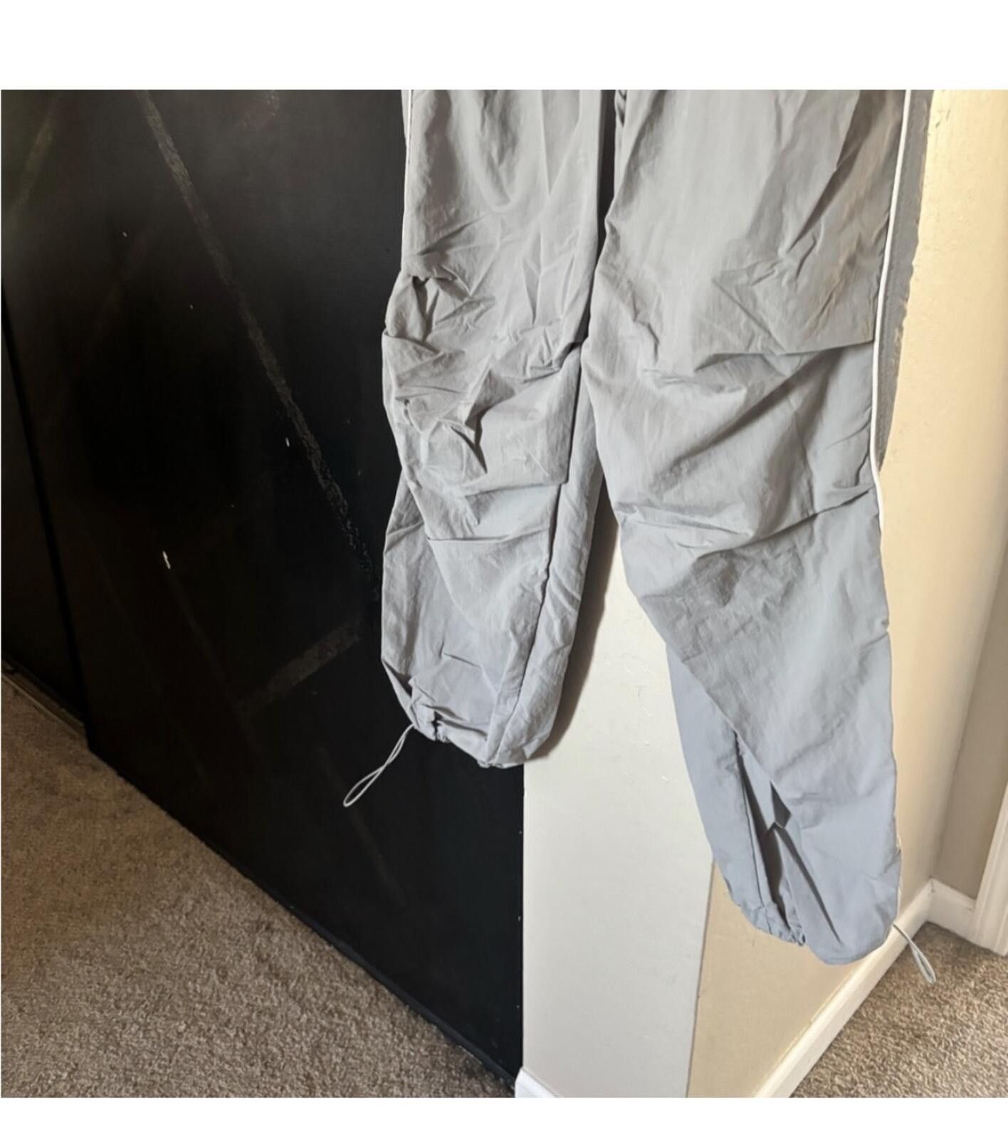 H&M (H&M) Gray and white jogger pants Size 28" / US 6 / IT 42 - 3 Thumbnail