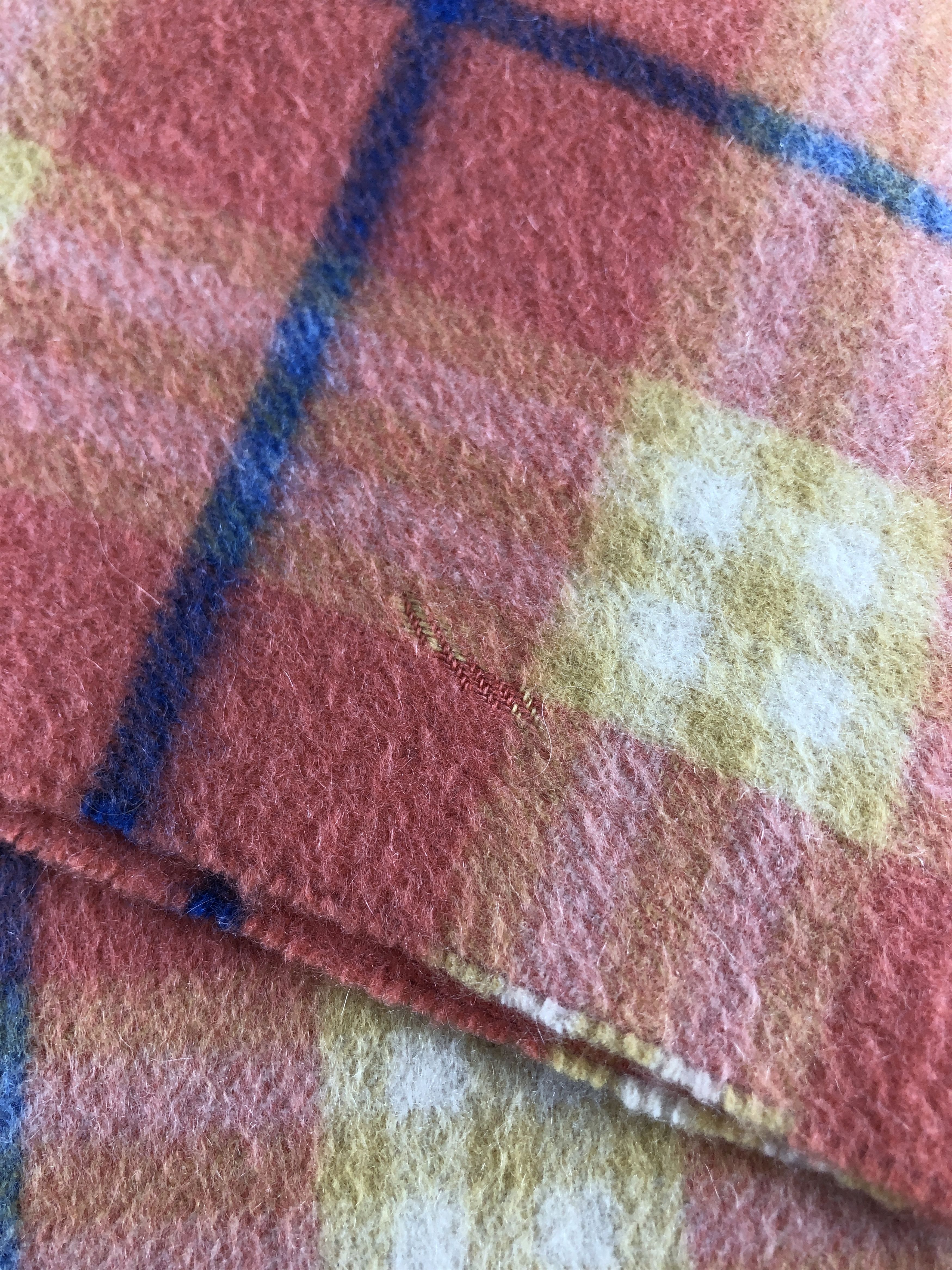 Burberry Burberry Cashmere Scarf / Muffler / Neckwear P863 Size ONE SIZE - 6 Thumbnail