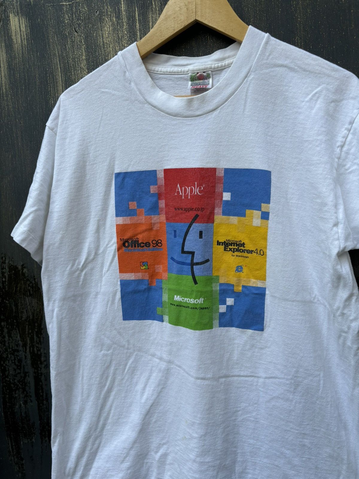 Apple × Mackintosh × Vintage VERY RARE! Vintage 90’s Art Apple Microsoft Software Tee Size US L / EU 52-54 / 3 - 1 Thumbnail