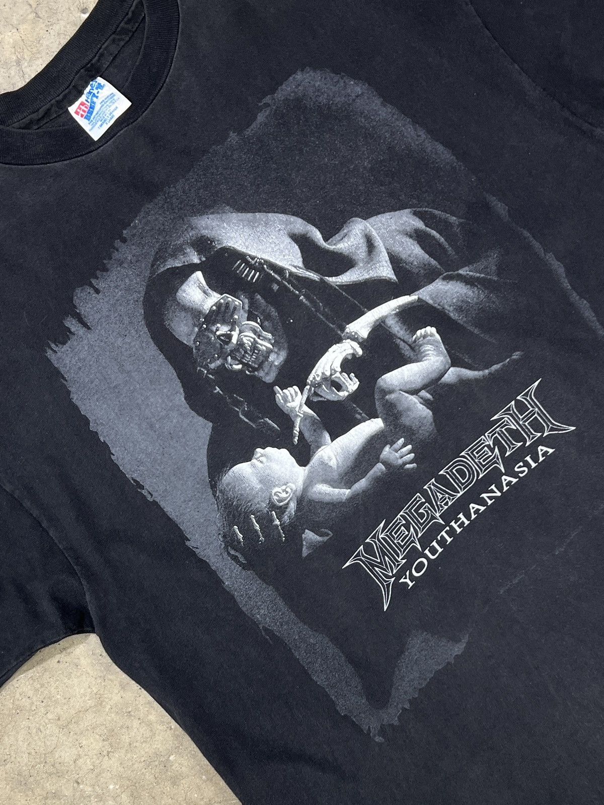 Vintage Vintage Megadeth Youthanasia Megadeth Arizona Tee XL Size US XL / EU 56 / 4 - 1 Thumbnail