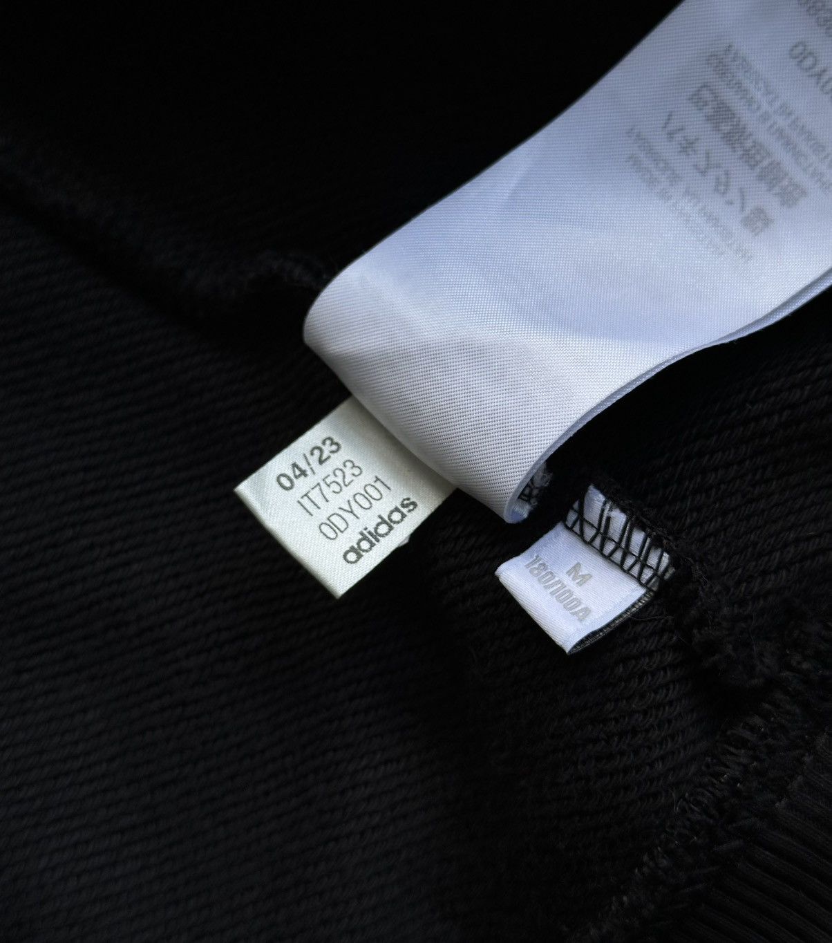 Y-3 Y-3 GRAPHIC LOGO HOODIE 100% organic cotton Size M Size US M / EU 48-50 / 2 - 10 Thumbnail