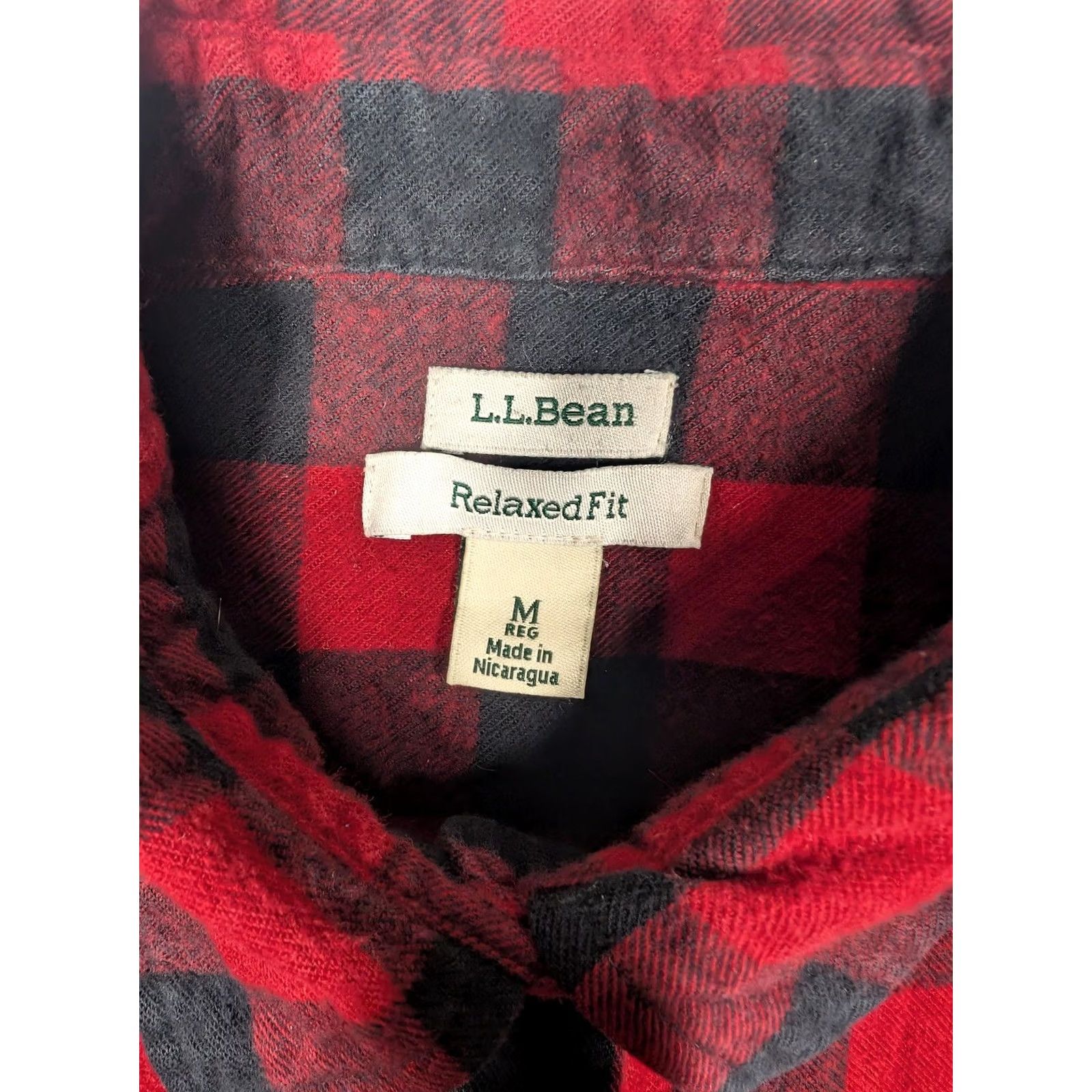 Vintage VINTAGE? No. LL Bean Shirt Womens Medium Red Black Plaid Flannel Relaxed Fit Cotton Button Up Size M / US 6-8 / IT 42-44 - 5 Thumbnail