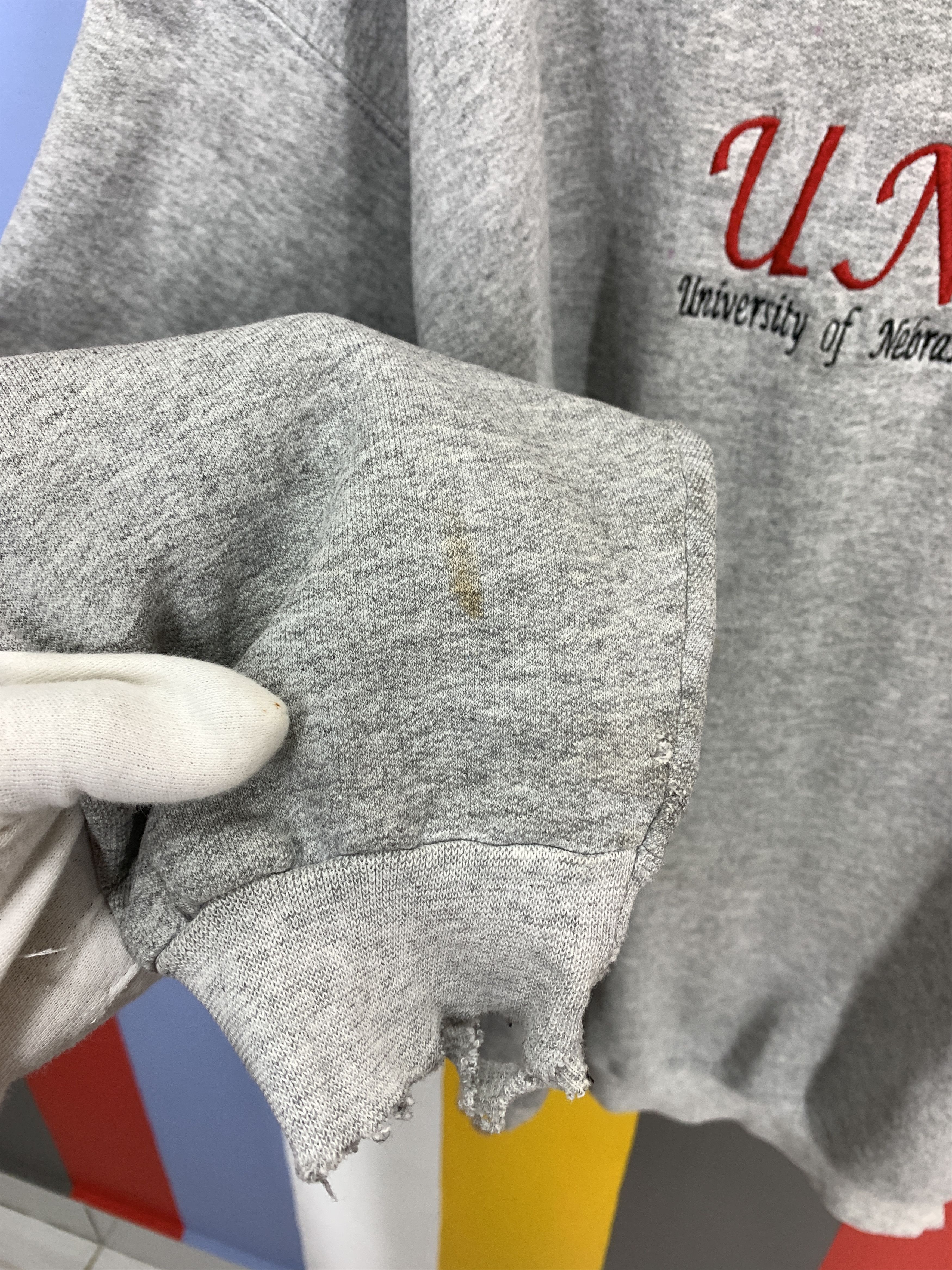 Hanes 90s UNIVERSITY NEBRASKA MEDICAL CENTER Sweatshirt #2200/21 Size US L / EU 52-54 / 3 - 9 Thumbnail