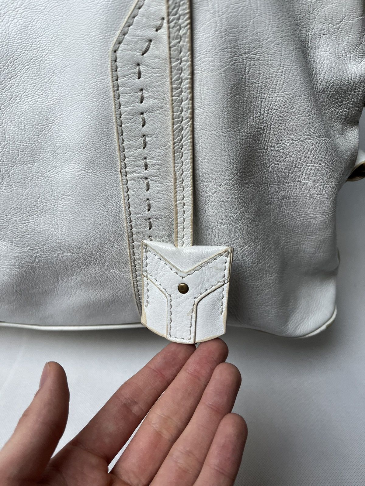Yves Saint Laurent Yves Saint Laurent rive gauche Muse white leather hand bag Size ONE SIZE - 6 Thumbnail
