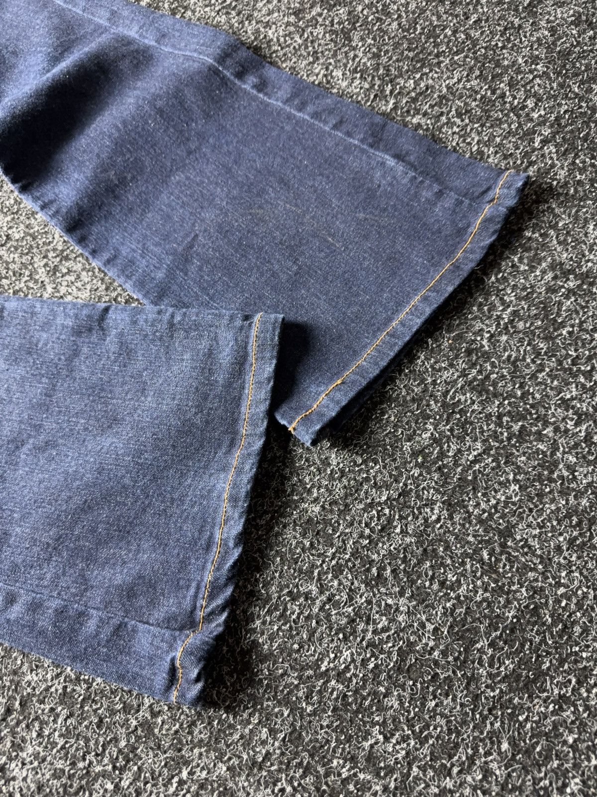 Levi's 00s Retro Levis Flare Jeans Dark Indigo Y2K Bootcut W27 Size 27" / US 4 / IT 40 - 5 Thumbnail