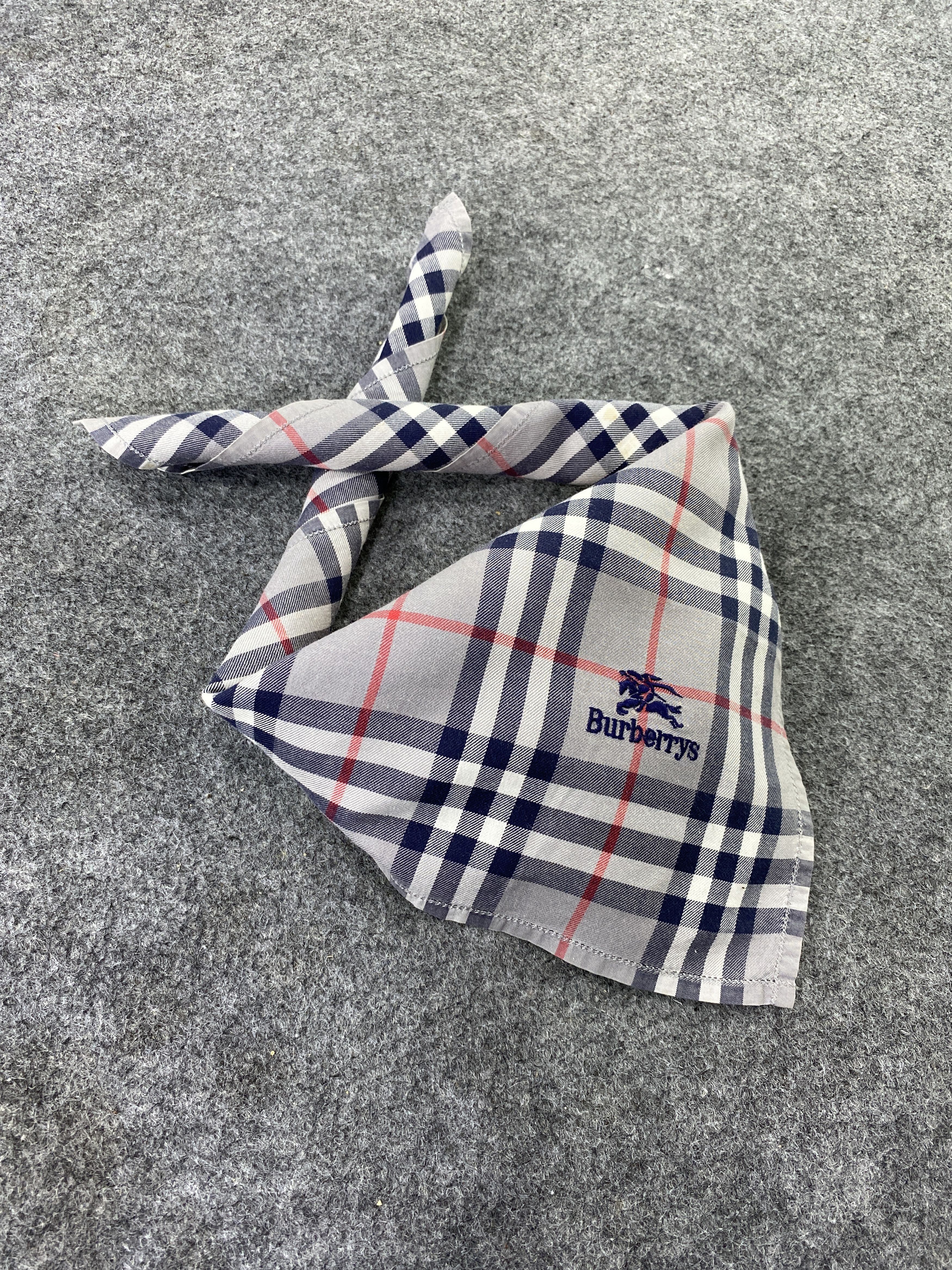 Burberry Burberry Handkerchief / Bandana / Neckerchief-B282 Size ONE SIZE - 1 Thumbnail